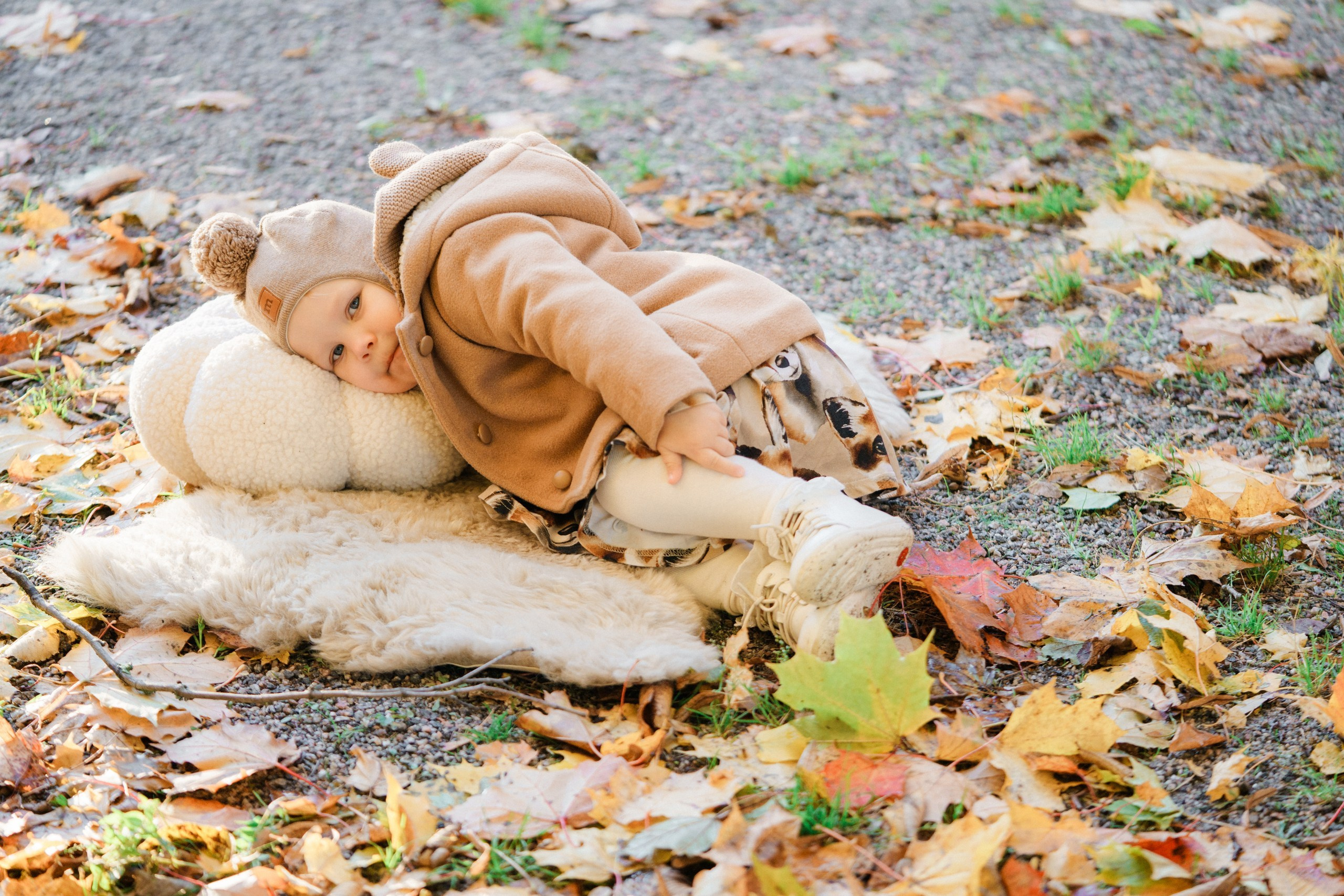 Lapsikuvaus Tuomarinkylän kartanon pihapiirissä