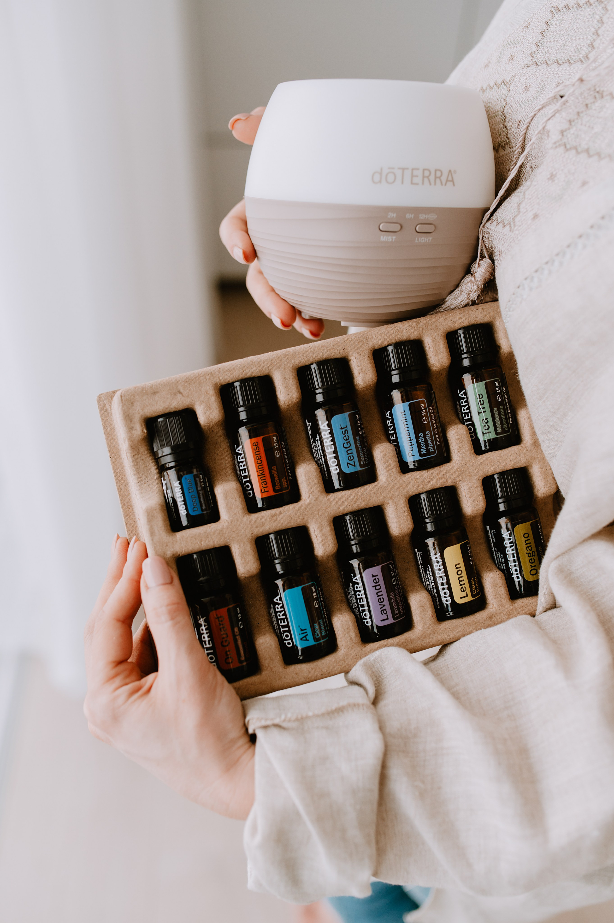 Yulia Dottera Aromatouch. ANNA-MARIA PHOTO CONTENT CREATOR — фотограф, эстет, художник и визуальный эксперт в Instagram, работающий в Праге