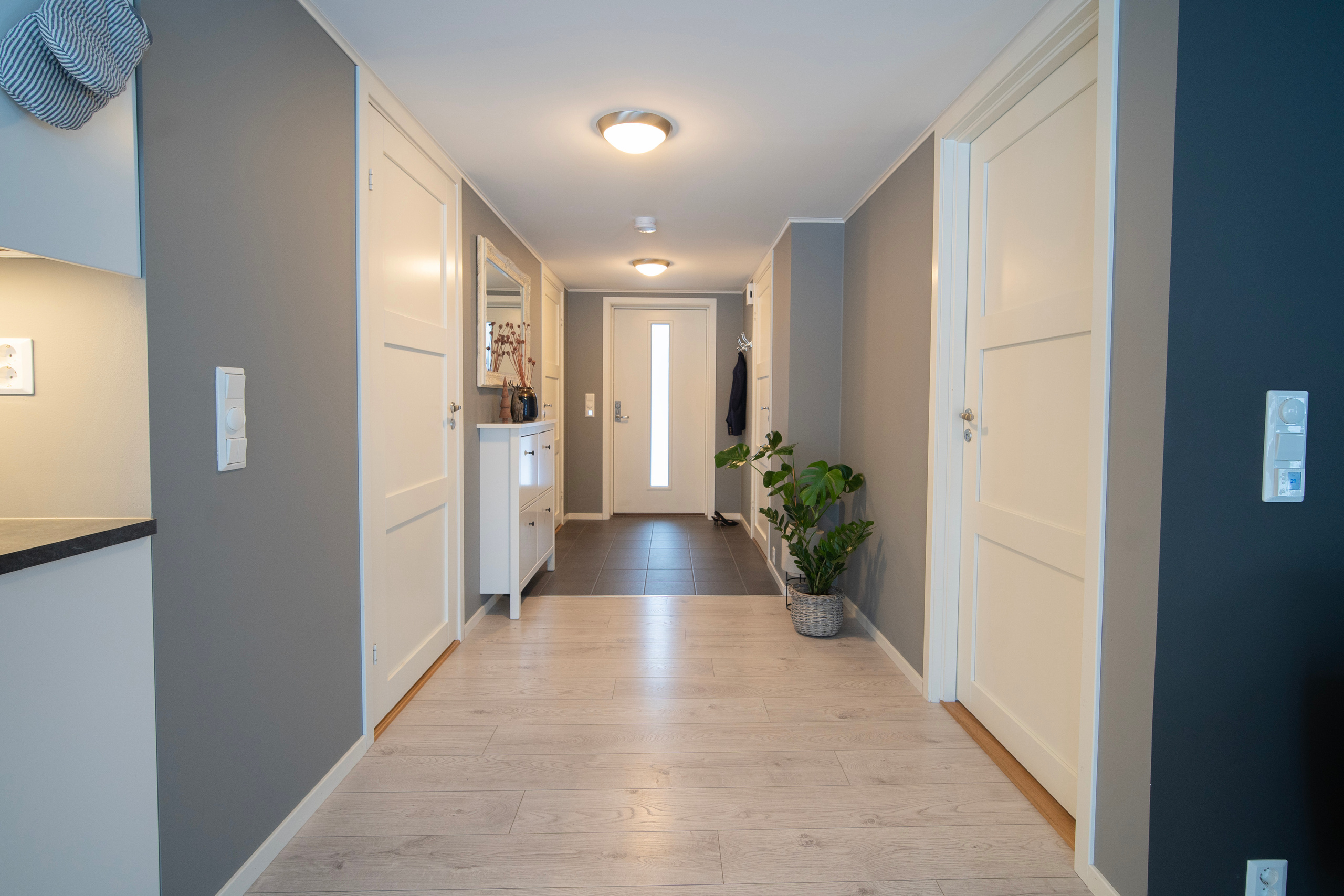 GJØLMESALLEN 50. Photographer and videographer in Norway and Slovakia Andrea Zemko