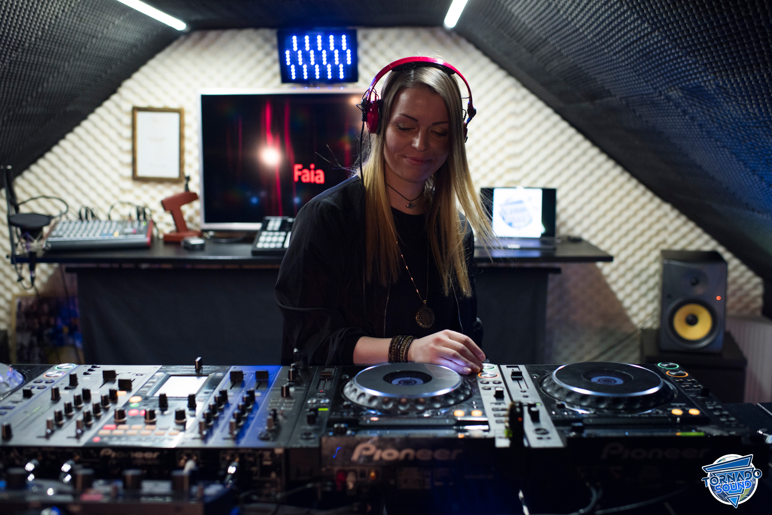 TORNADO SOUND. Photographer and videographer in Norway and Slovakia Andrea Zemko