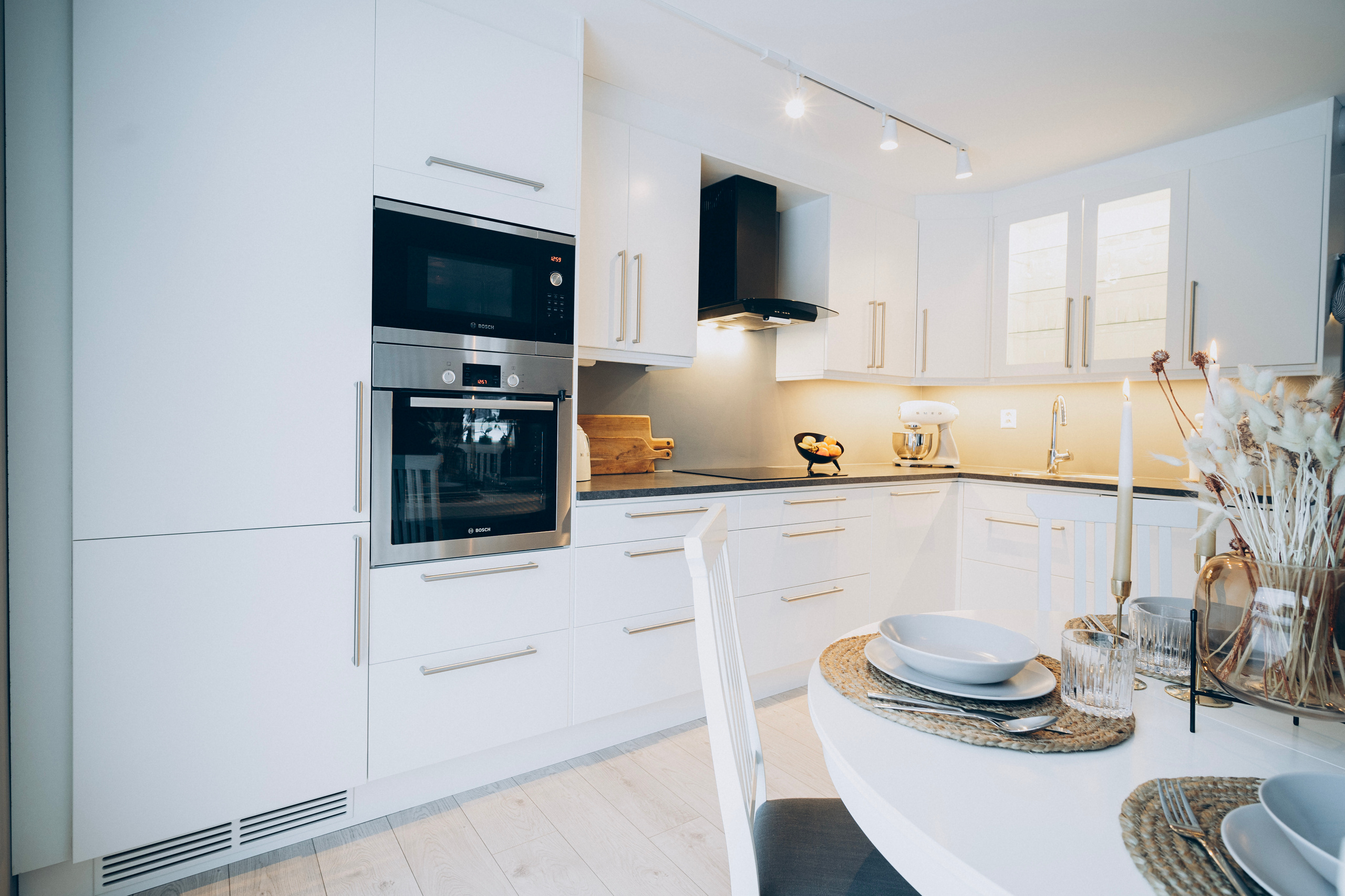 GJØLMESALLEN 50. Photographer and videographer in Norway and Slovakia Andrea Zemko