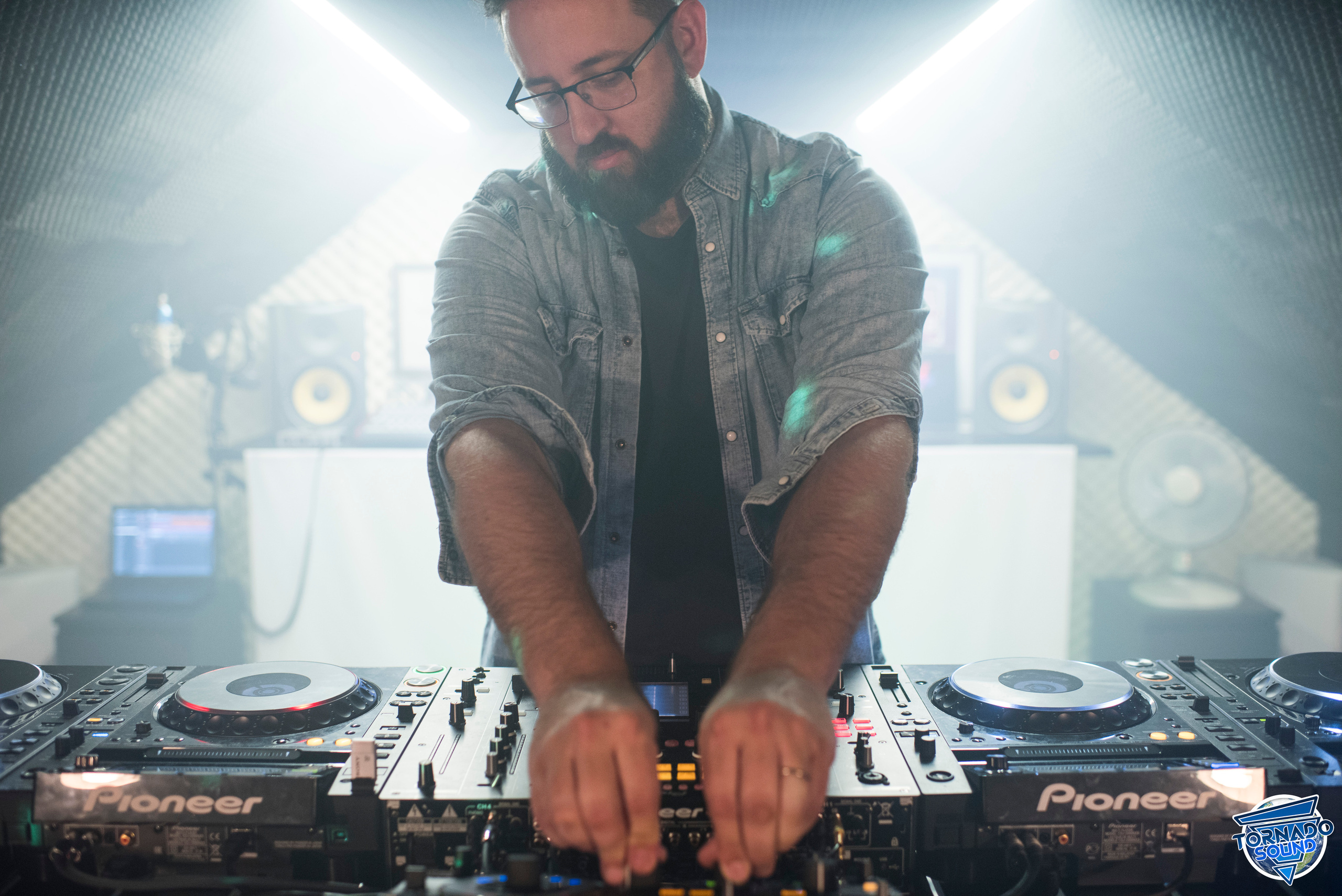 TORNADO SOUND. Photographer and videographer in Norway and Slovakia Andrea Zemko