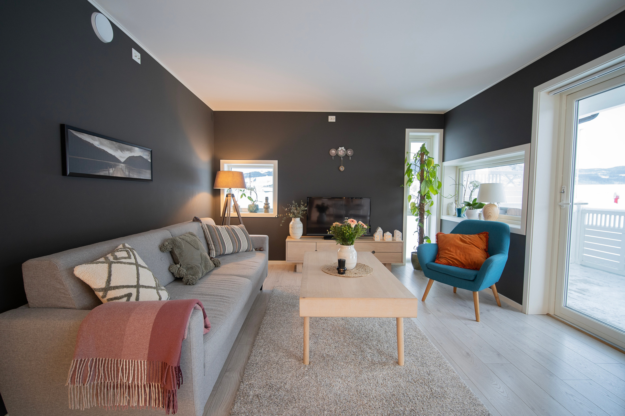 GJØLMESALLEN 50. Photographer and videographer in Norway and Slovakia Andrea Zemko