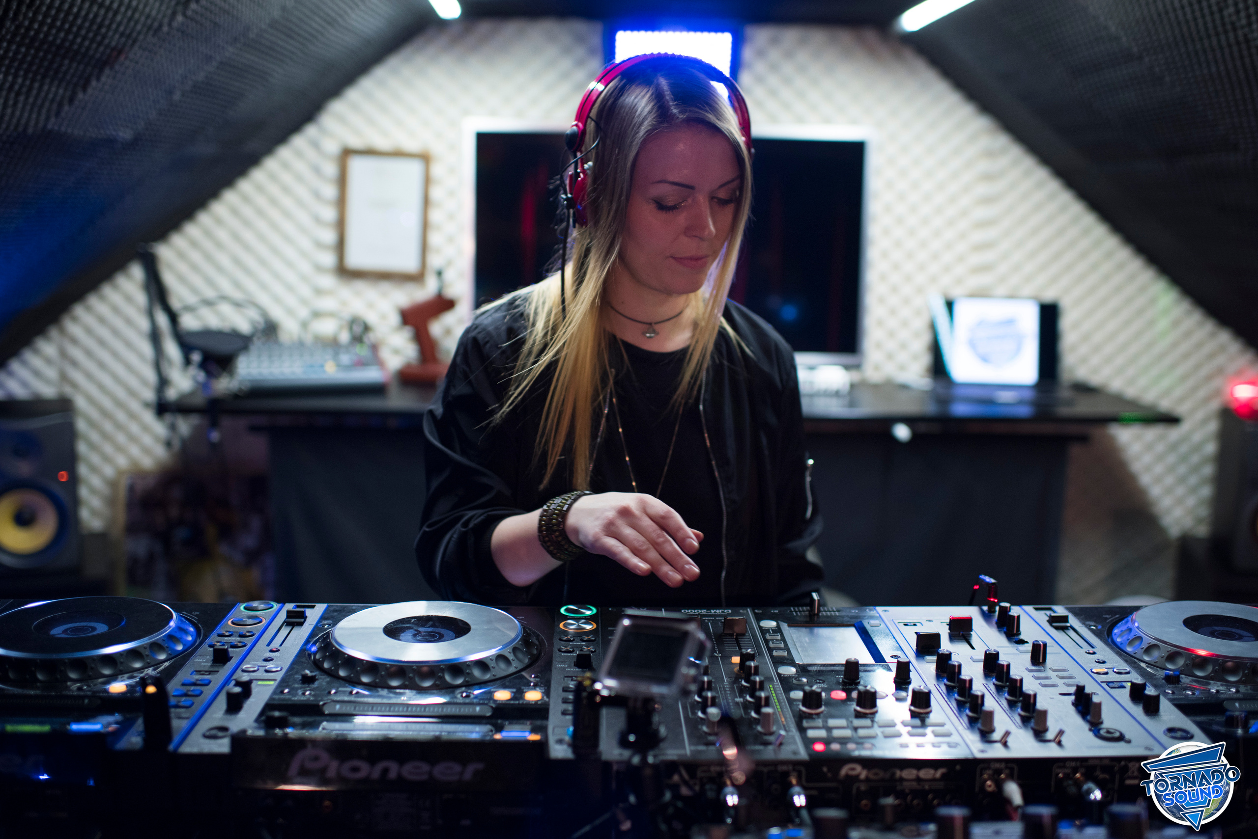 TORNADO SOUND. Photographer and videographer in Norway and Slovakia Andrea Zemko