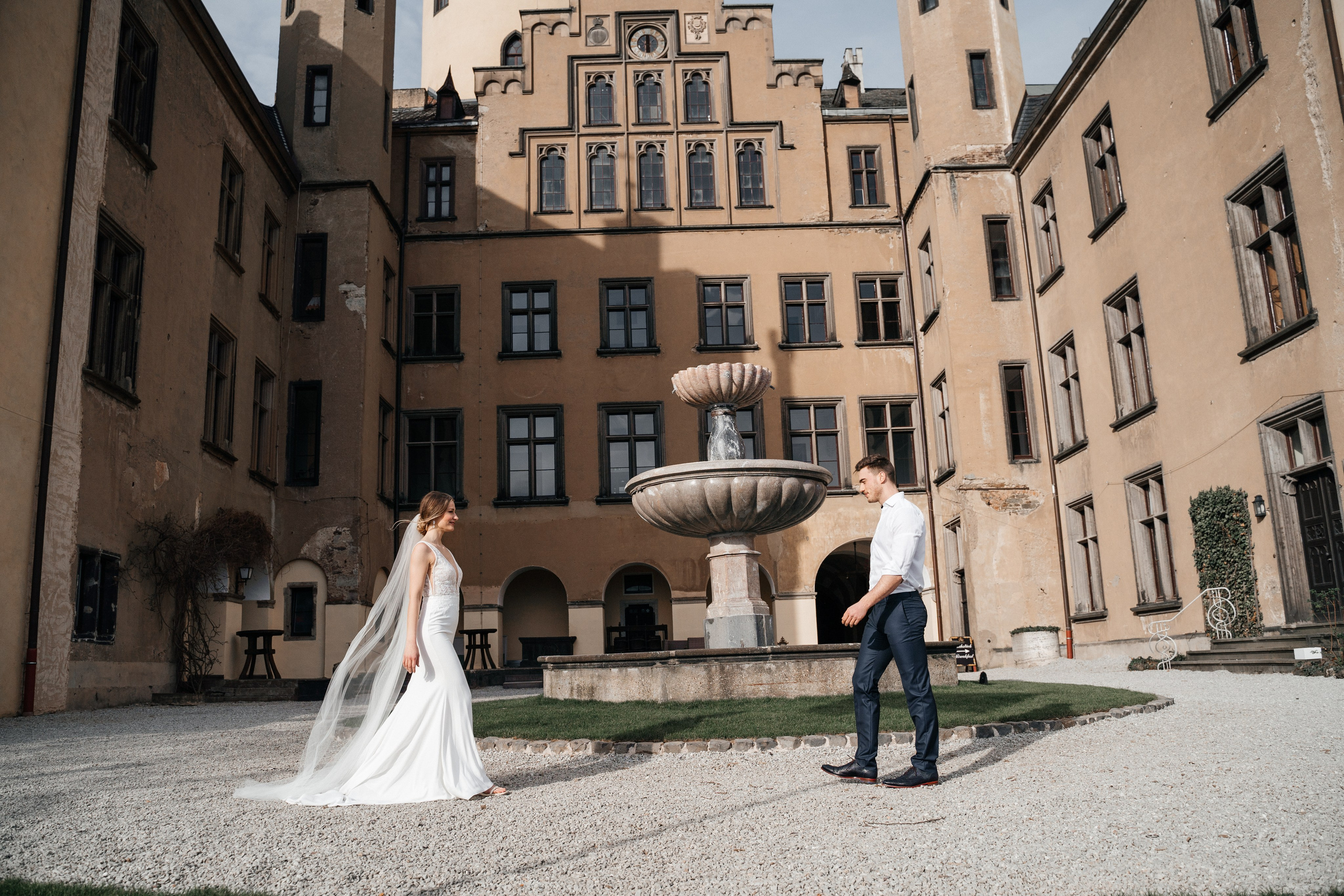 J & K AfterWedding im Schloss Arenfels. Hochzeitsfotograf für Moers, Niederrhein, Düsseldorf, NRW und Deutschland