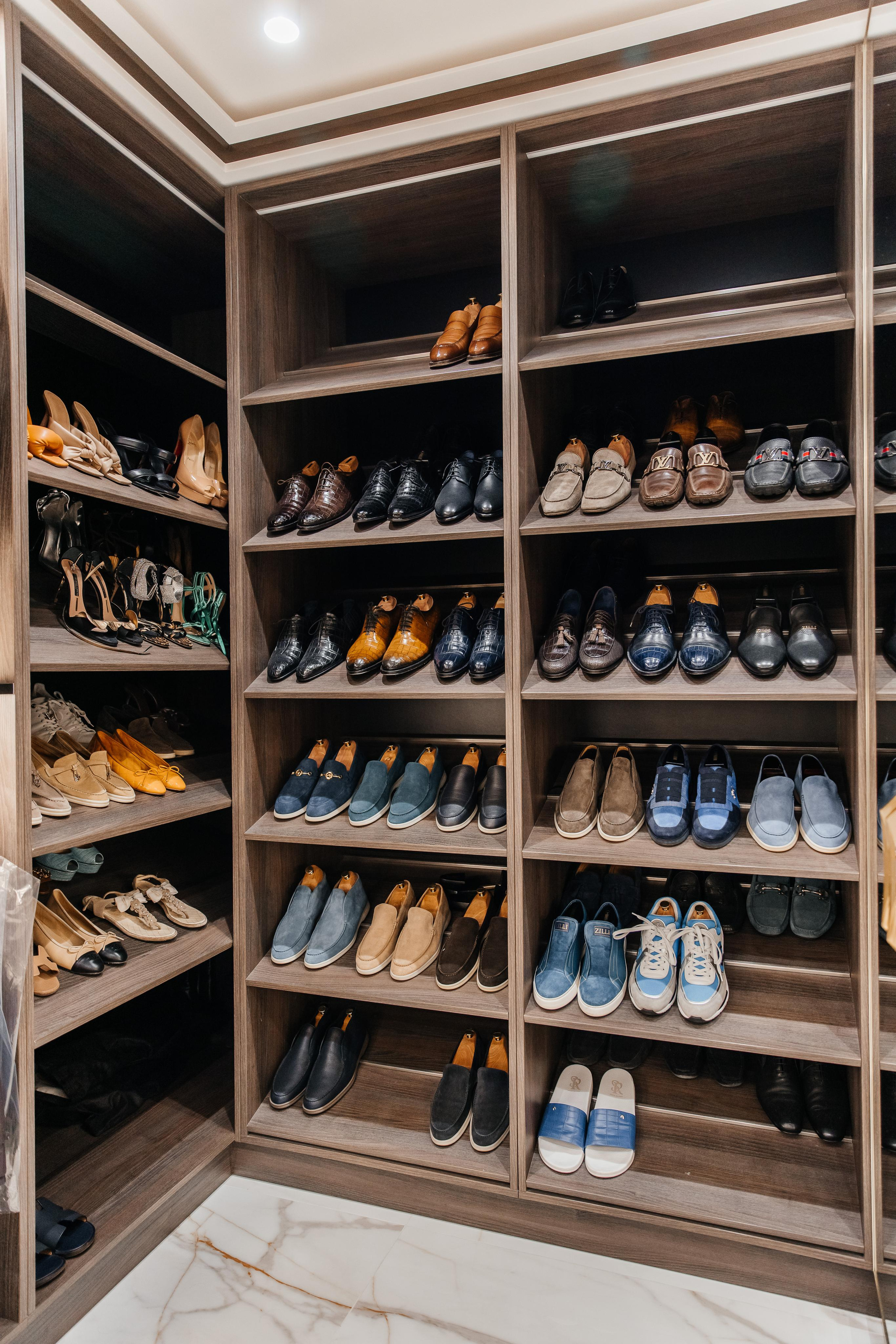 Cristina Moldovan….Casa Vip. Furduidumitru.com