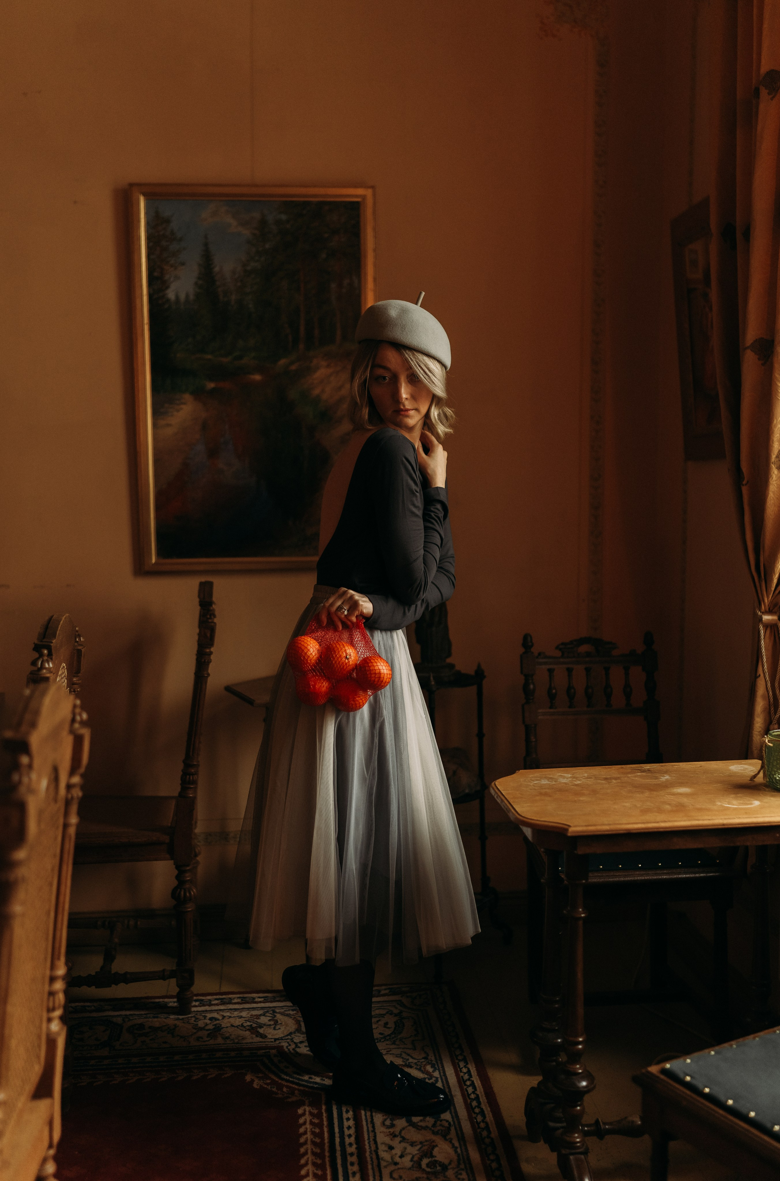 Woman phoshoot. Wedding and portrait photographer in Helsinki Vickan O