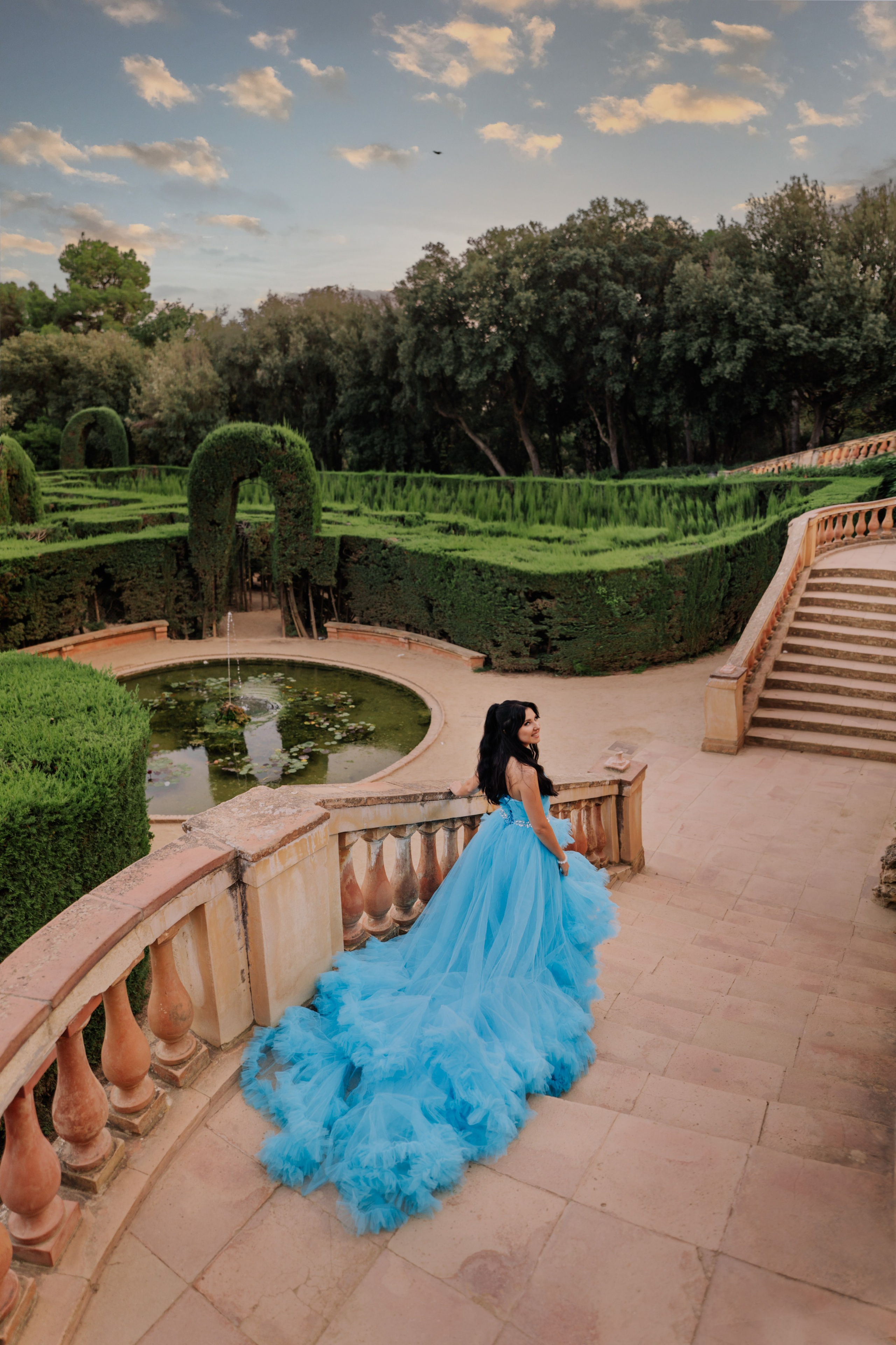 WOW dresses in Barcelona. DiaFoto — Wow Photographer in Barcelona | Premium Barcelona Photoshoot Experience