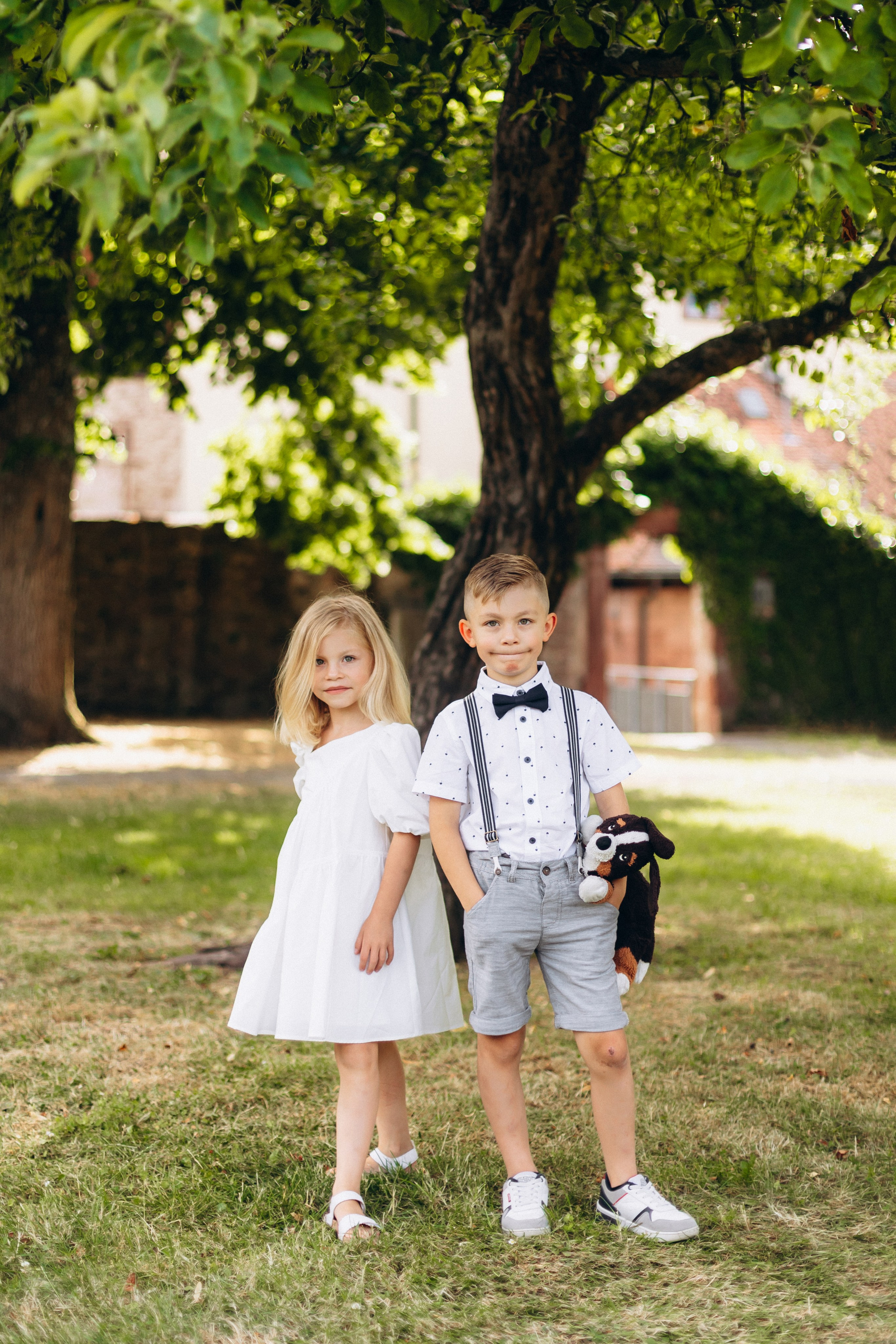 Pretty Family. Wedding and Family Photograph