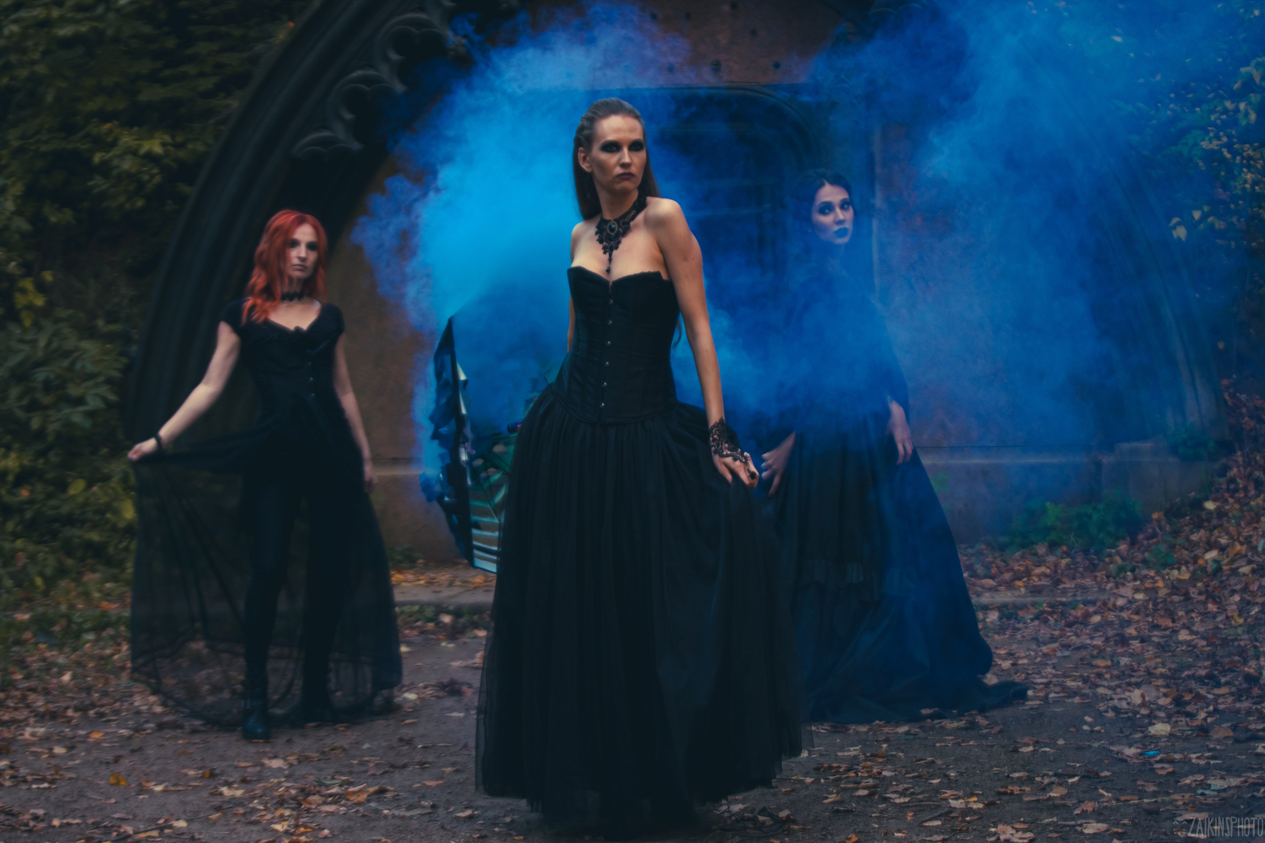 The Dark Autumn. Main