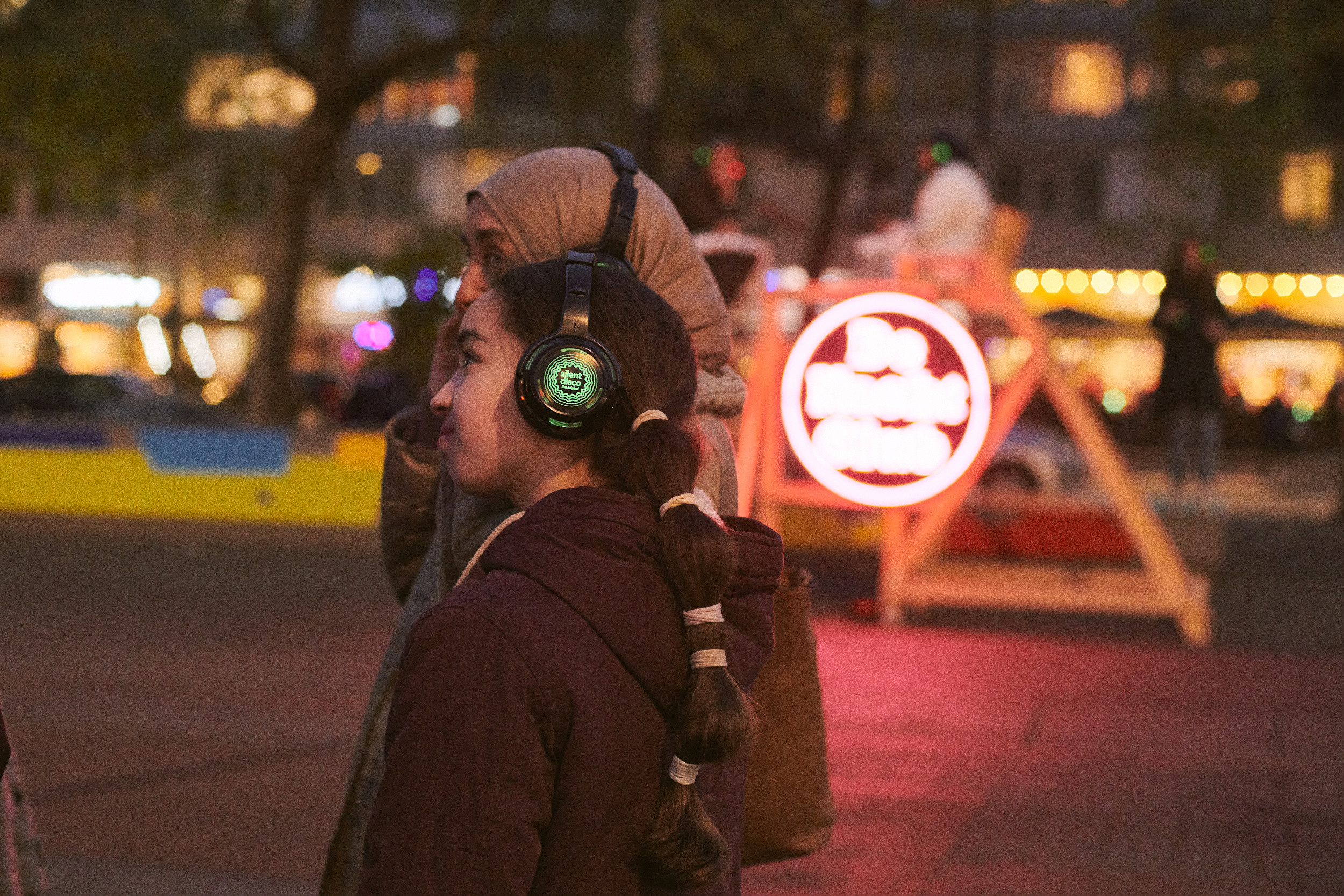 Documentary photoshoot of Maydan Festival 2022. Portrait Photographer in Brussels & Amsterdam — Victoria Ushkanova