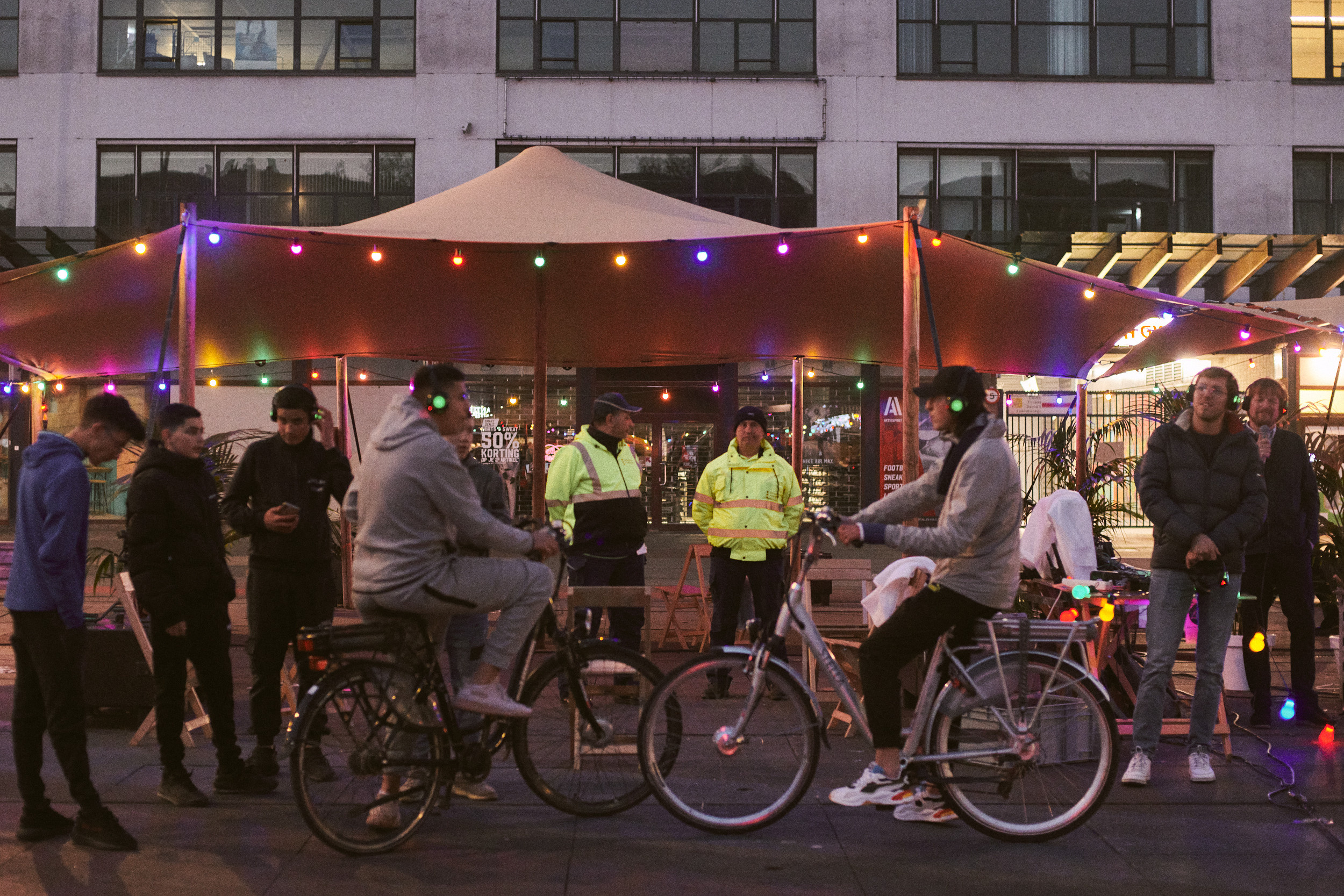 Documentary photoshoot of Maydan Festival 2022. Portrait Photographer in Brussels & Amsterdam — Victoria Ushkanova