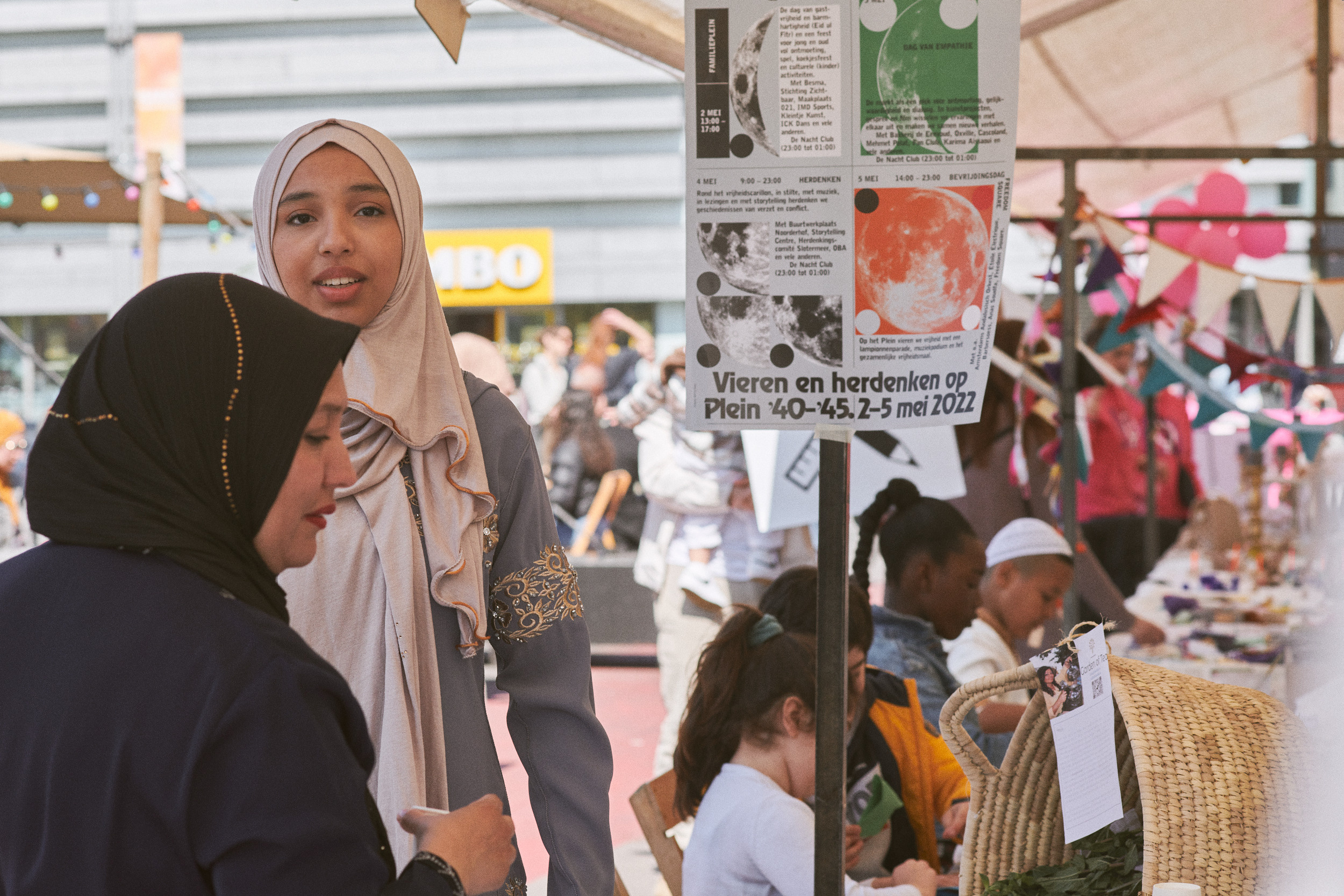 Documentary photoshoot of Maydan Festival 2022. Portrait Photographer in Brussels & Amsterdam — Victoria Ushkanova
