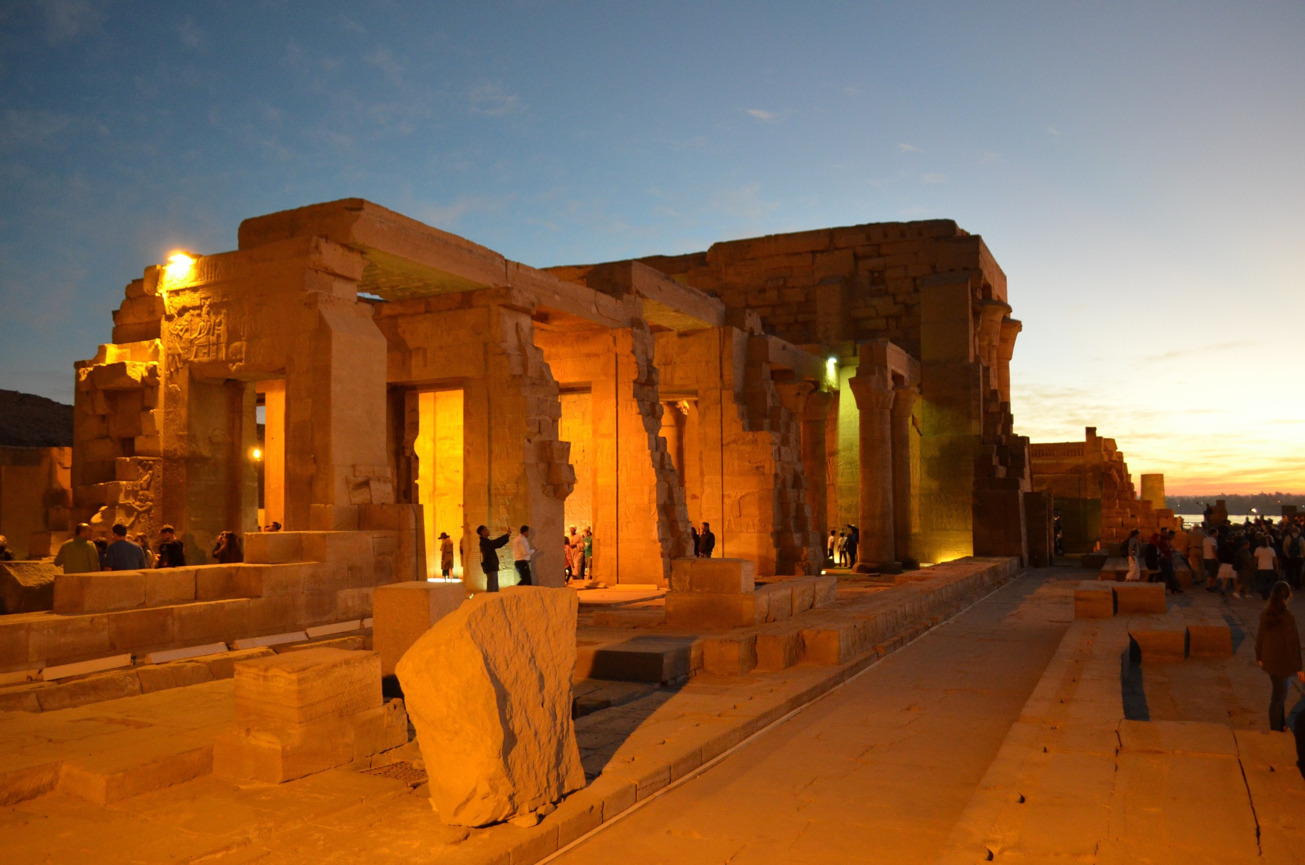 Croisière sur le Nil. Milok et Kirok sont des gens positifs et réels. Nous serons ravis de v