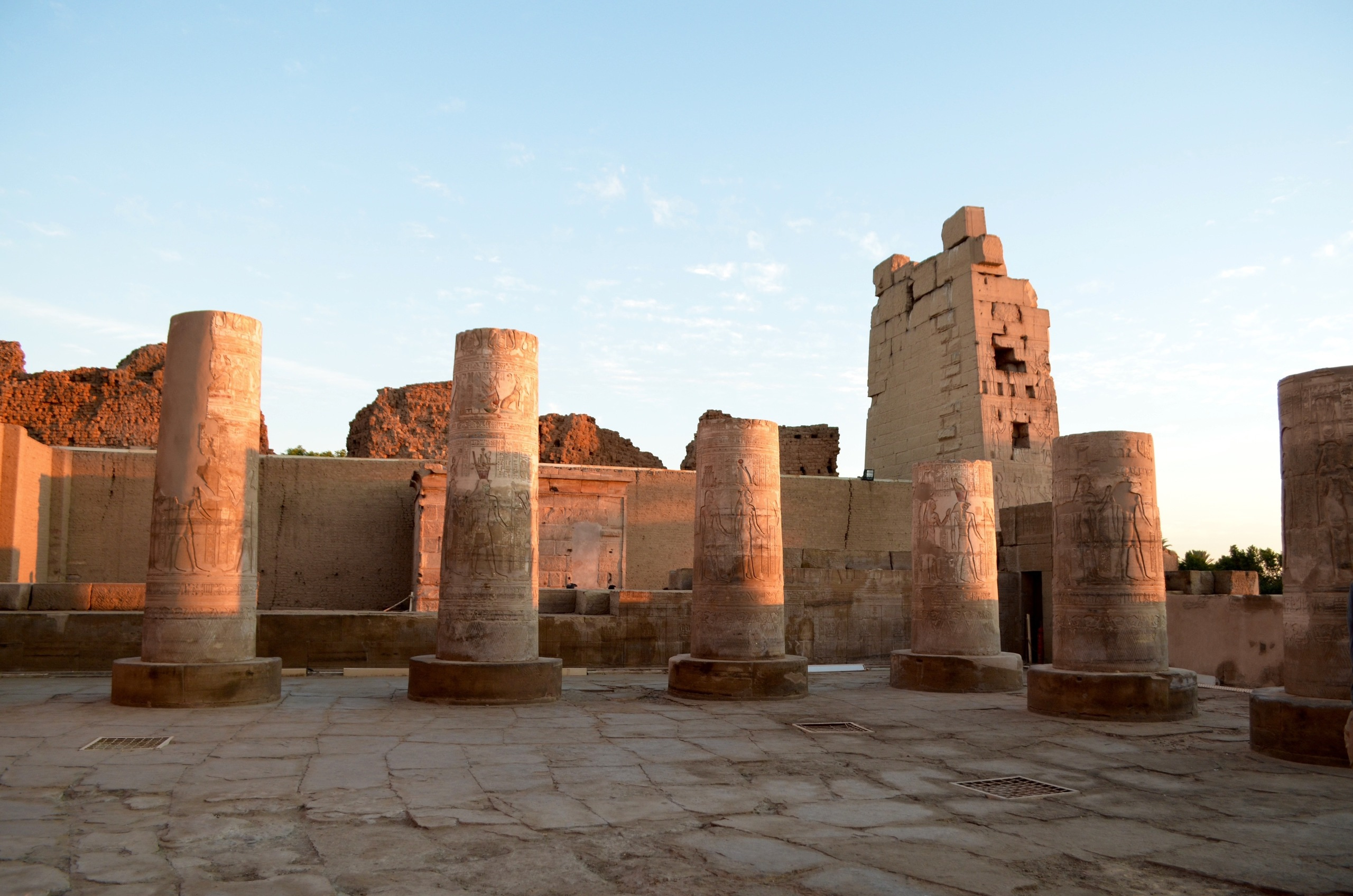 Croisière sur le Nil. Milok et Kirok sont des gens positifs et réels. Nous serons ravis de v