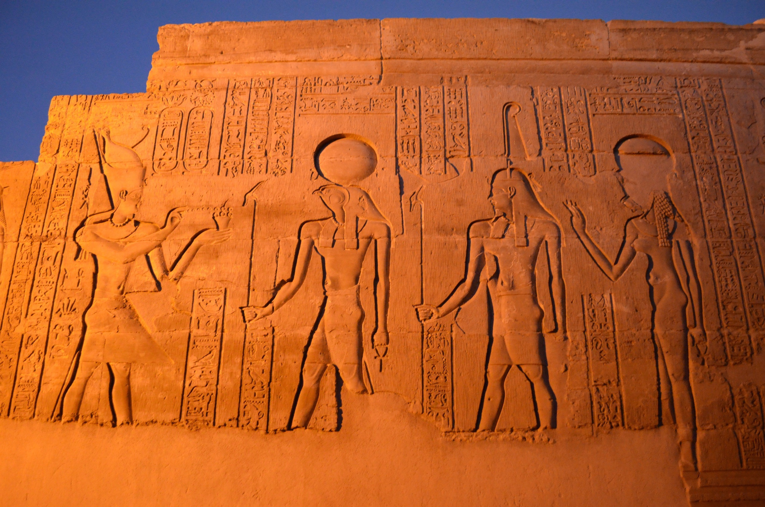 Croisière sur le Nil. Milok et Kirok sont des gens positifs et réels. Nous serons ravis de v