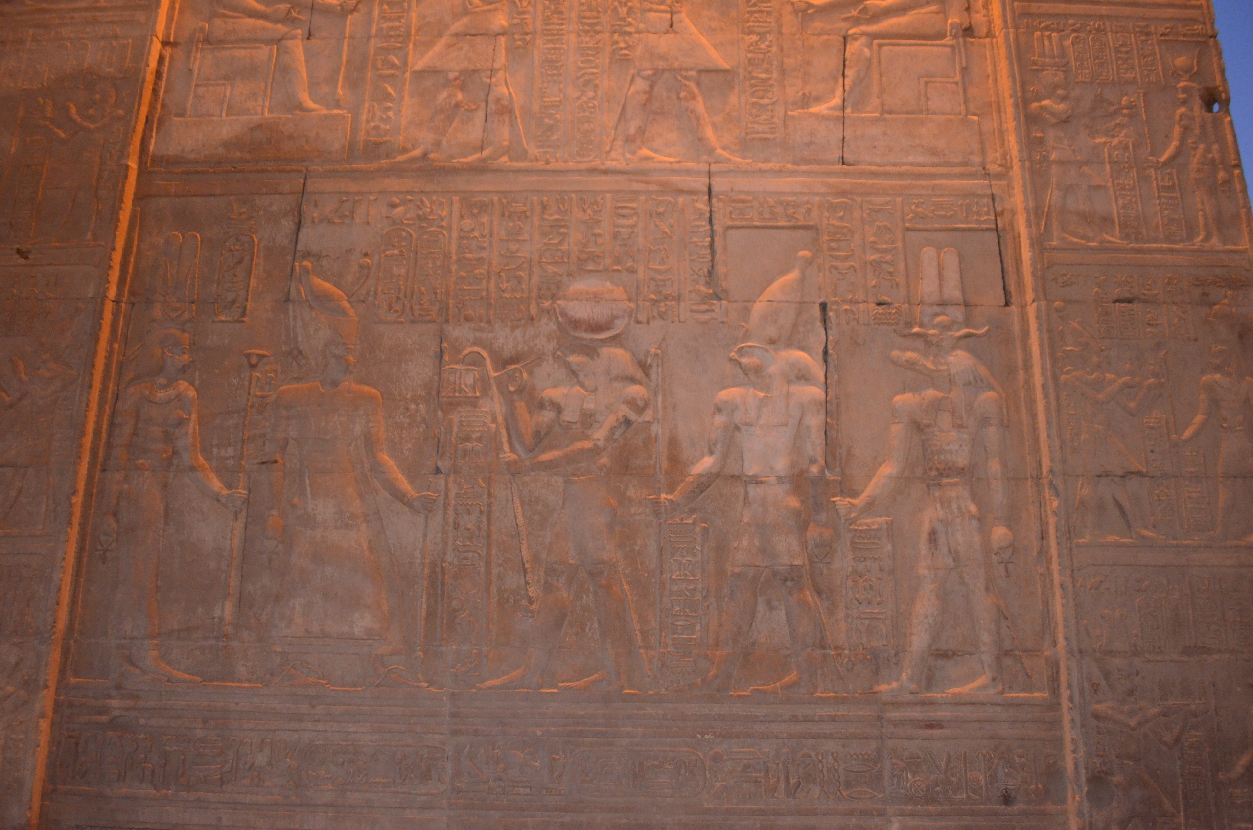 Croisière sur le Nil. Milok et Kirok sont des gens positifs et réels. Nous serons ravis de v