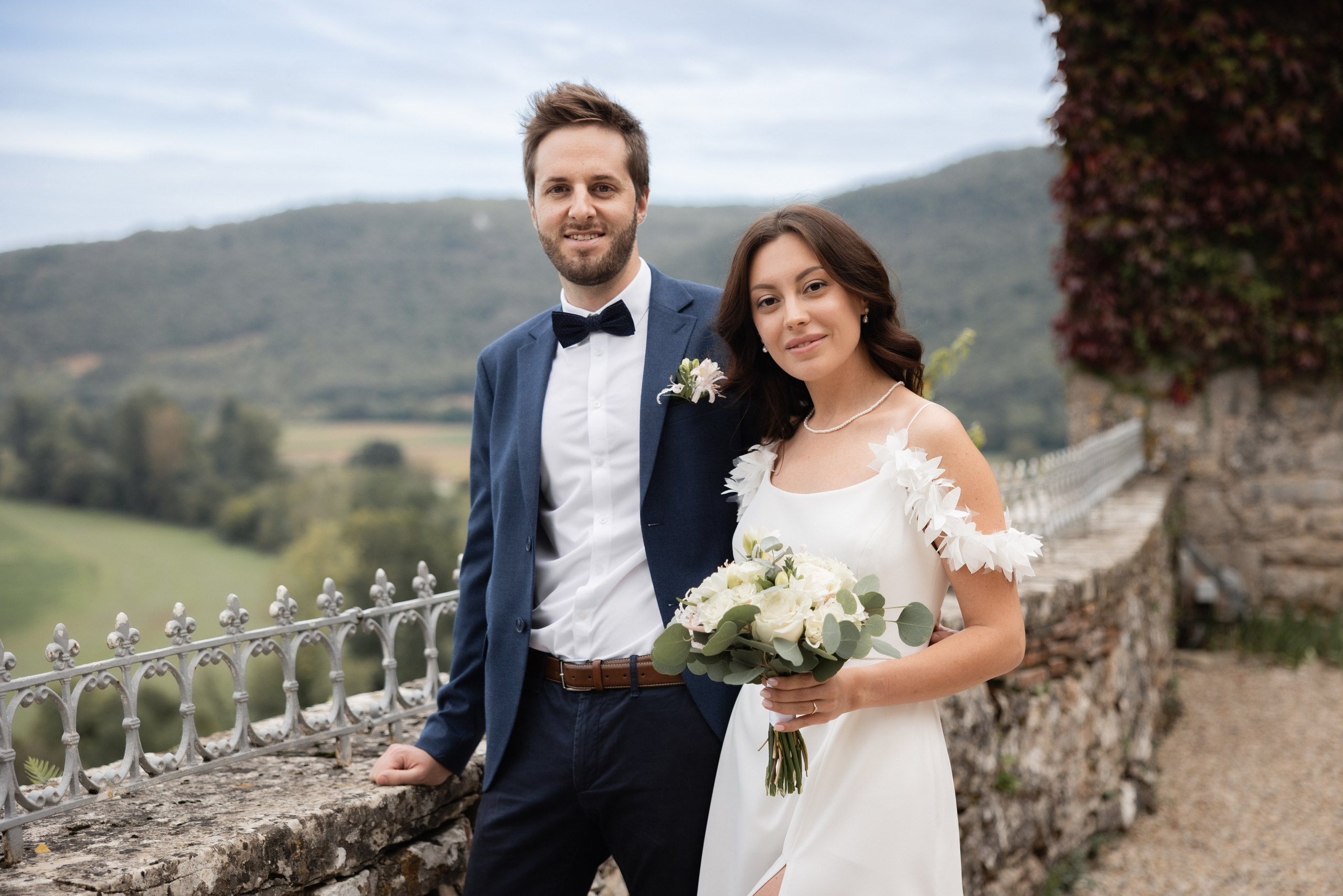 Mariage au château français. Elopement au Château de Cénevières. Eugénie Smirnova — Photographe à Toulouse et dans le Sud-Ouest