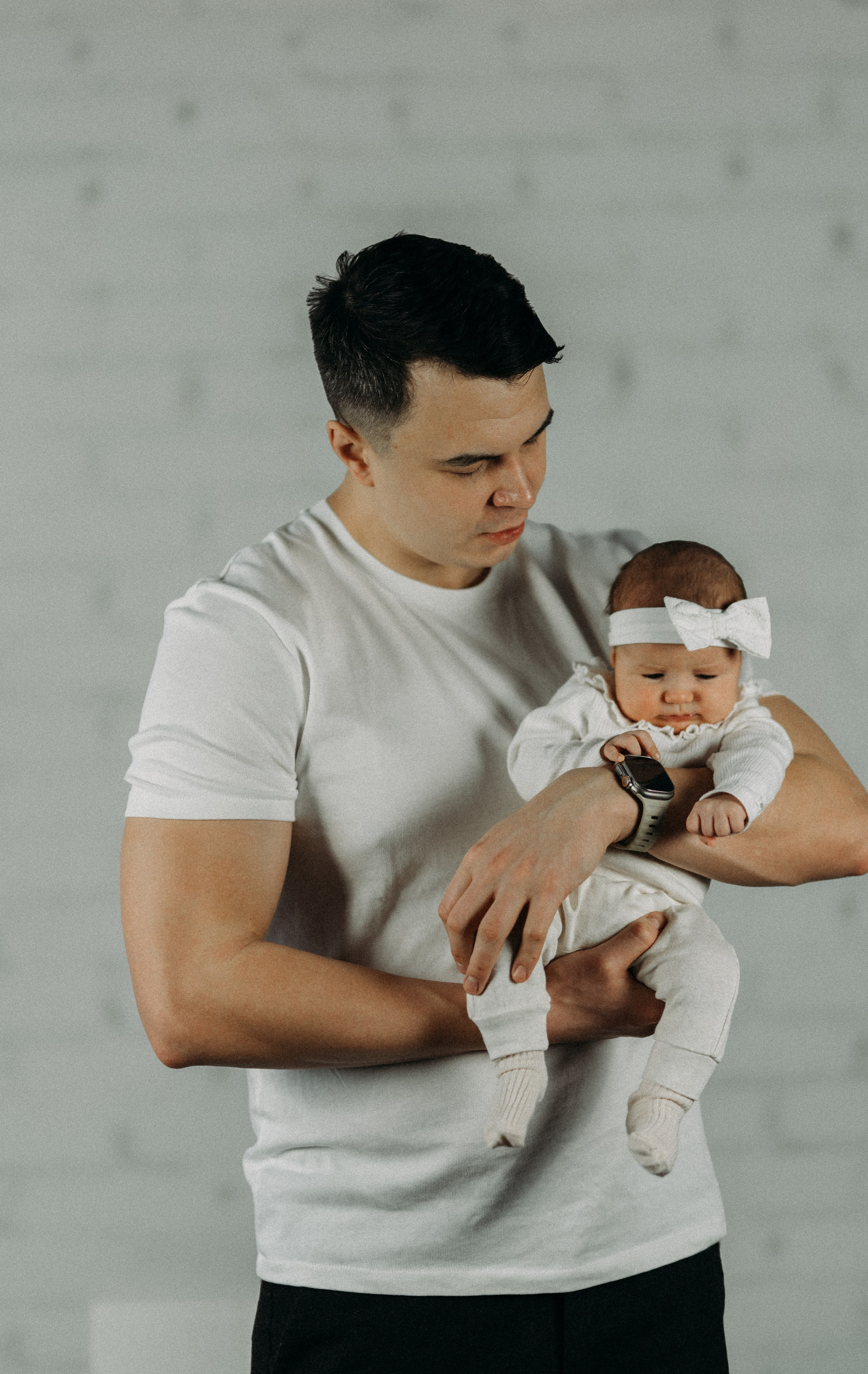 Family, bnw, photoshoot. Wedding and portrait photographer in Helsinki Vickan O