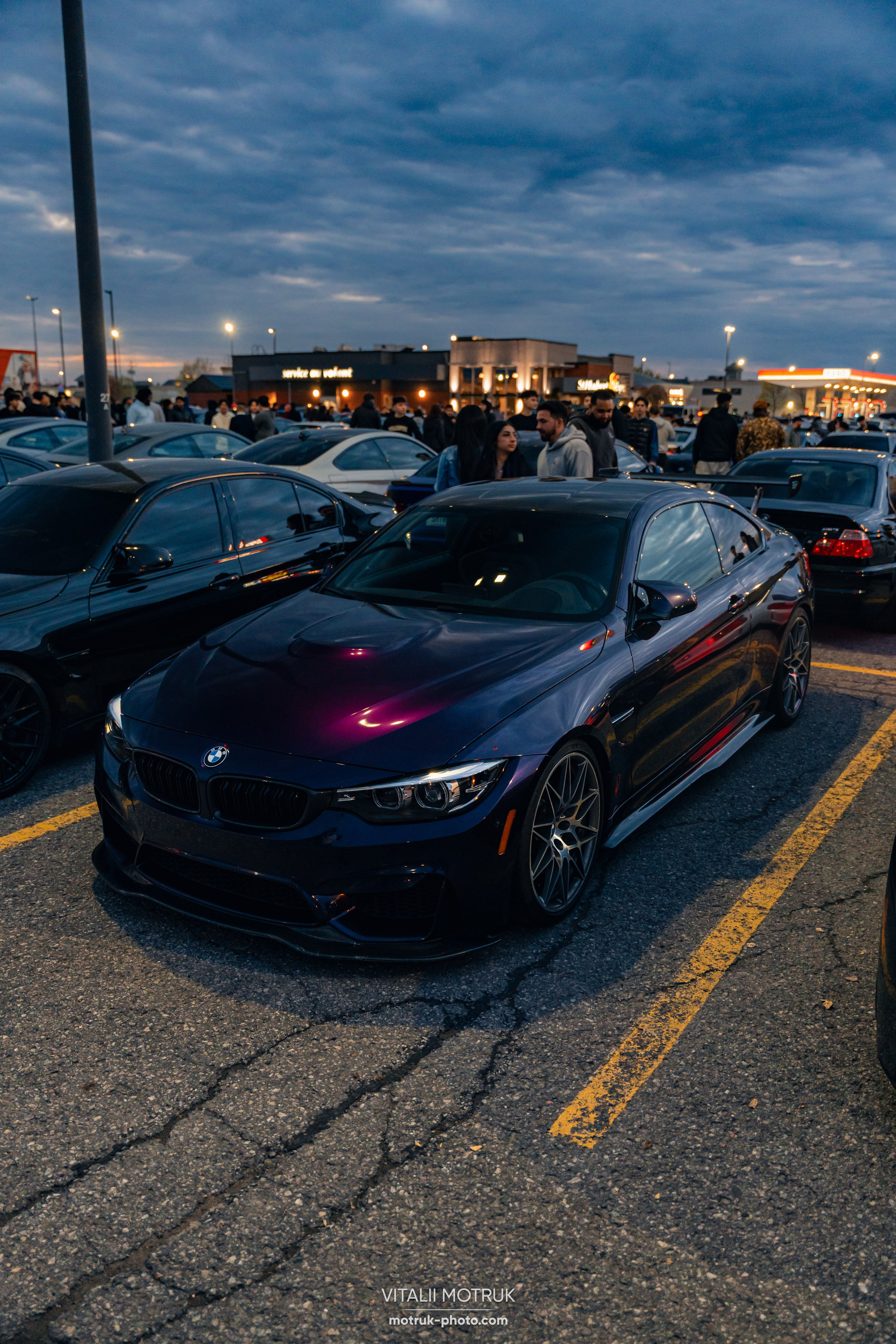 Car meet: 514 bimmers. Photographe de voitures à Paris — Vitalii Motruk