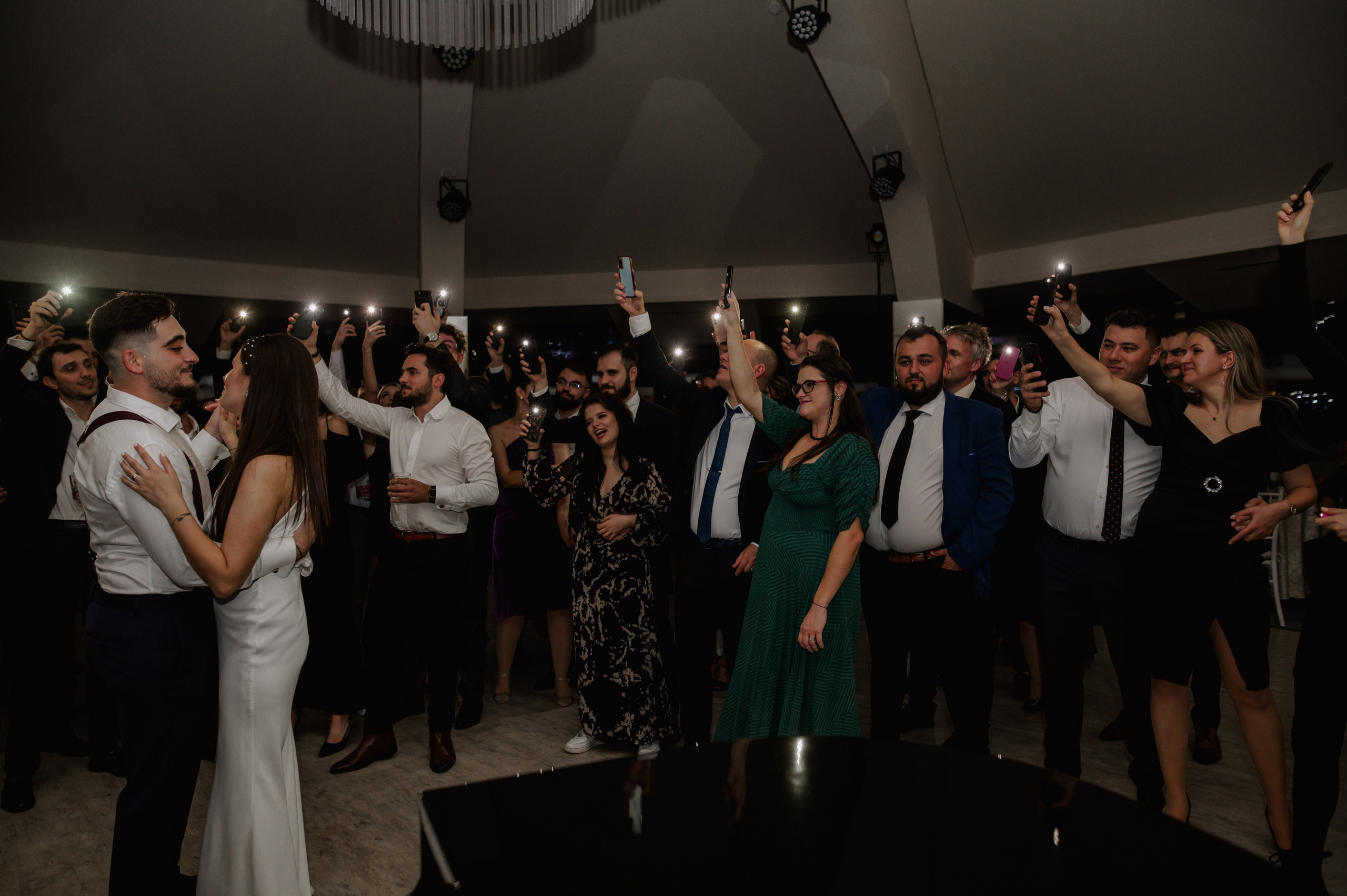 Nunta in Octombrie, in culorile toamnei , la Elysium , Iasi. Proud Vision Weddings | Wedding Photography & Film — Servicii profesionale Foto Video Nunta Iasi