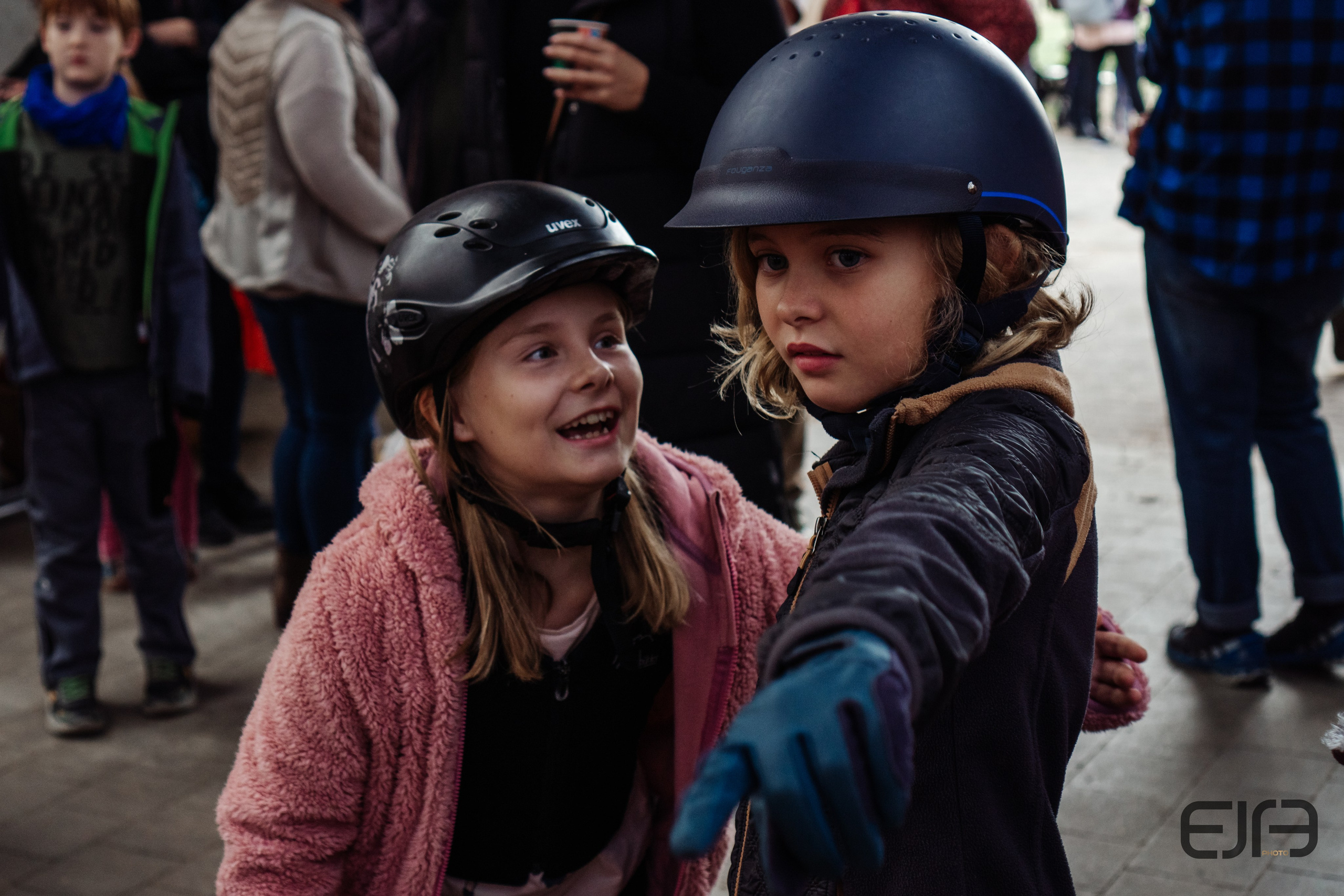 Hobby Horsing am Kaiserstuhl. Kreatives Design & Fotografie – Dein Partner für starke visuelle Auftritte