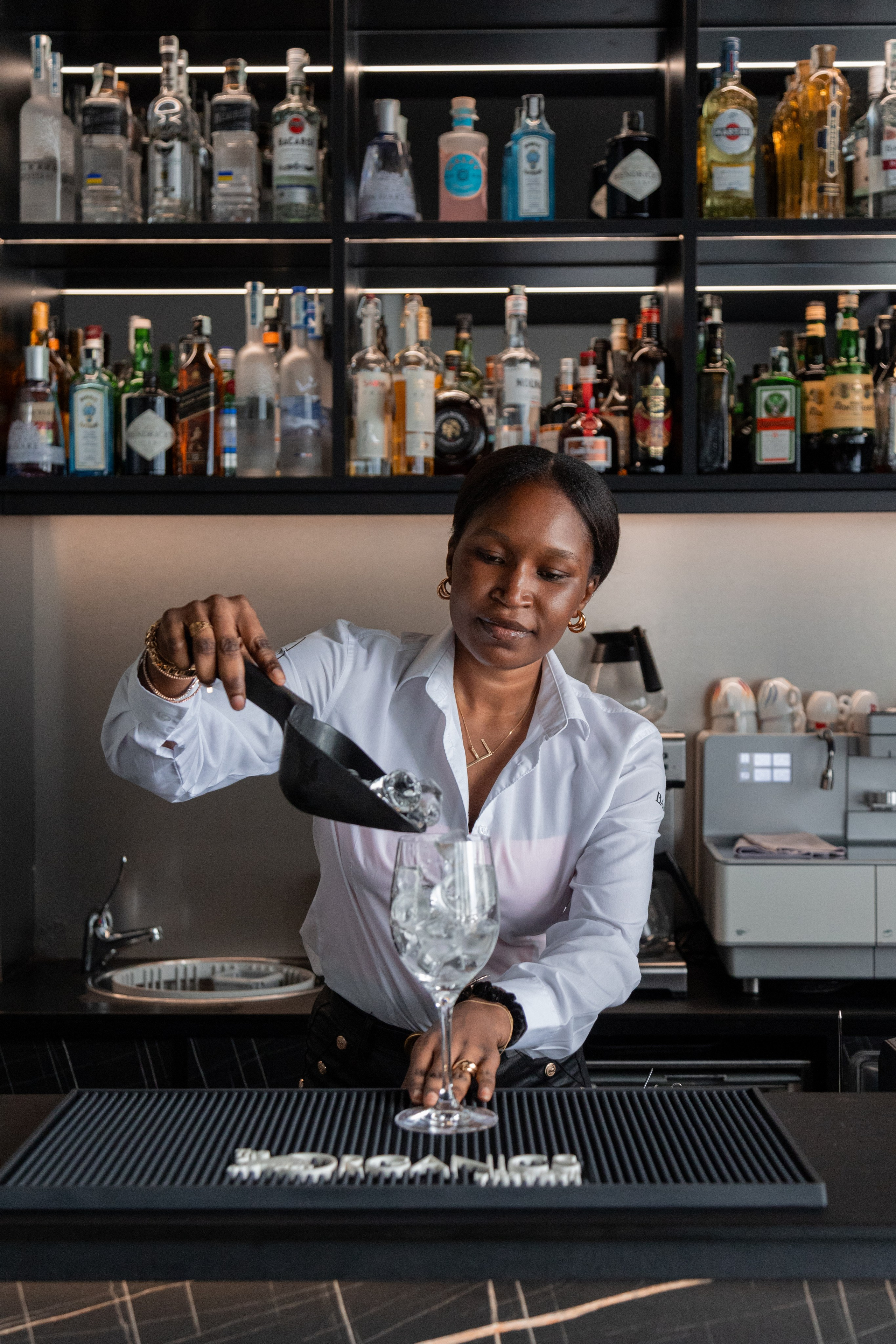 Girls yacht trip. Photographer in Milan |Mila Pro Photo