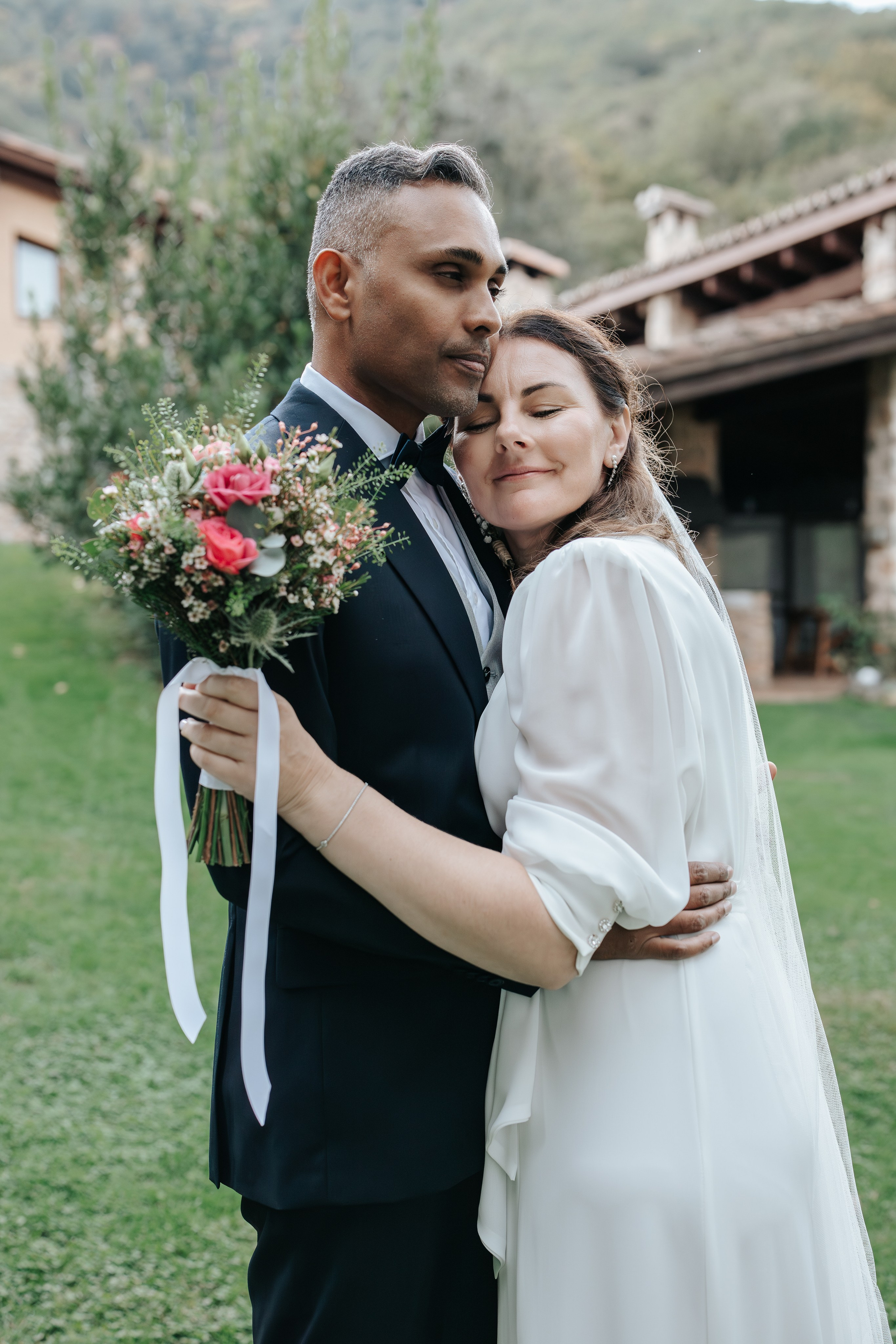 Aurelia+Anand, 02.11.2025, Olot. Fotógrafa de bodas en Cataluña