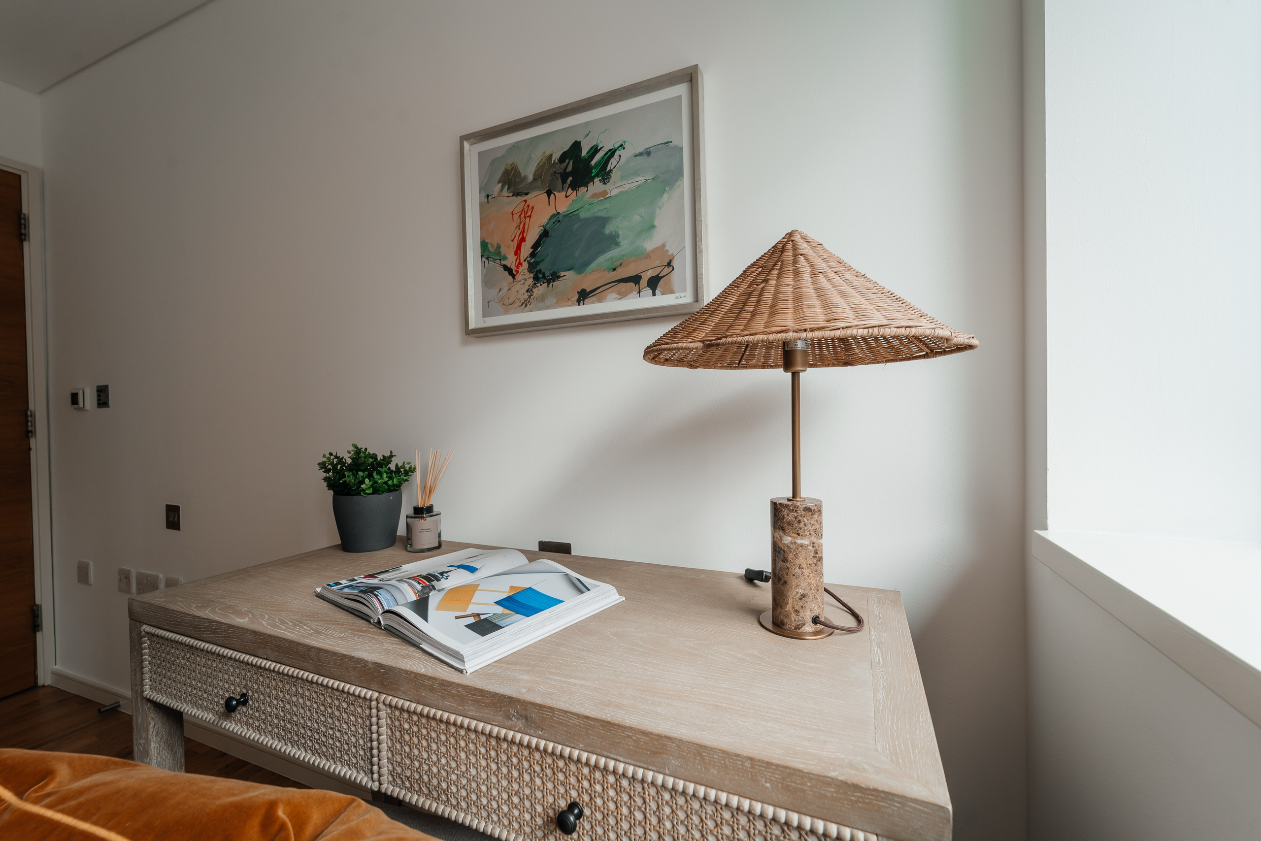 Photography of a 2 bedroom flat. Photographer in England Ekaterina Romanova