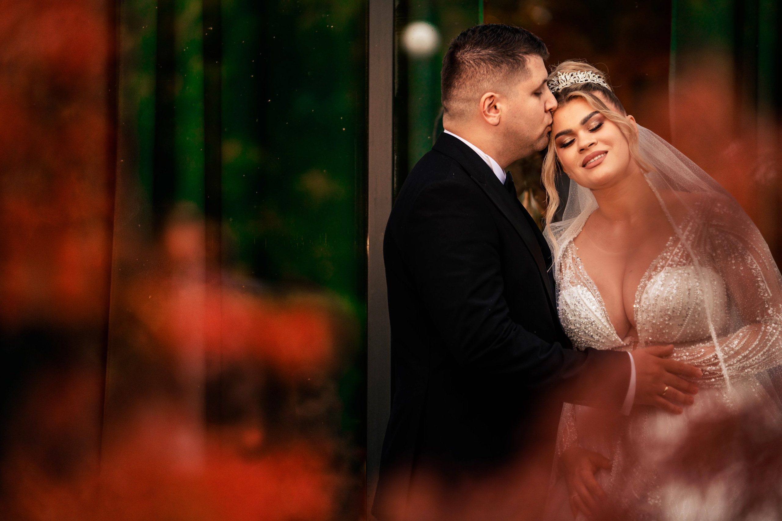 Andreea, Damian si Aris. Acasă