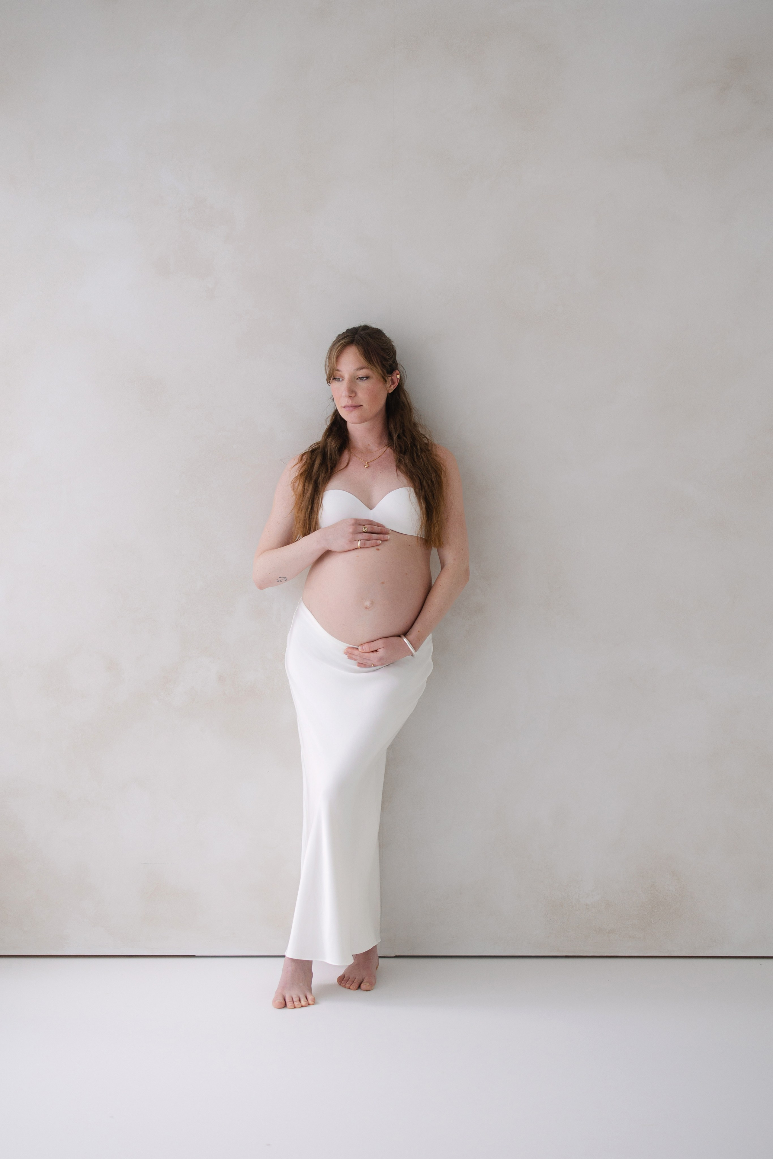 Moderne und minimalistische Schwangerschaftsfotografie in Zürich & Uster, Schweiz. Wedding and Family Photographer Switzerland and Italy. Valeria Diaz