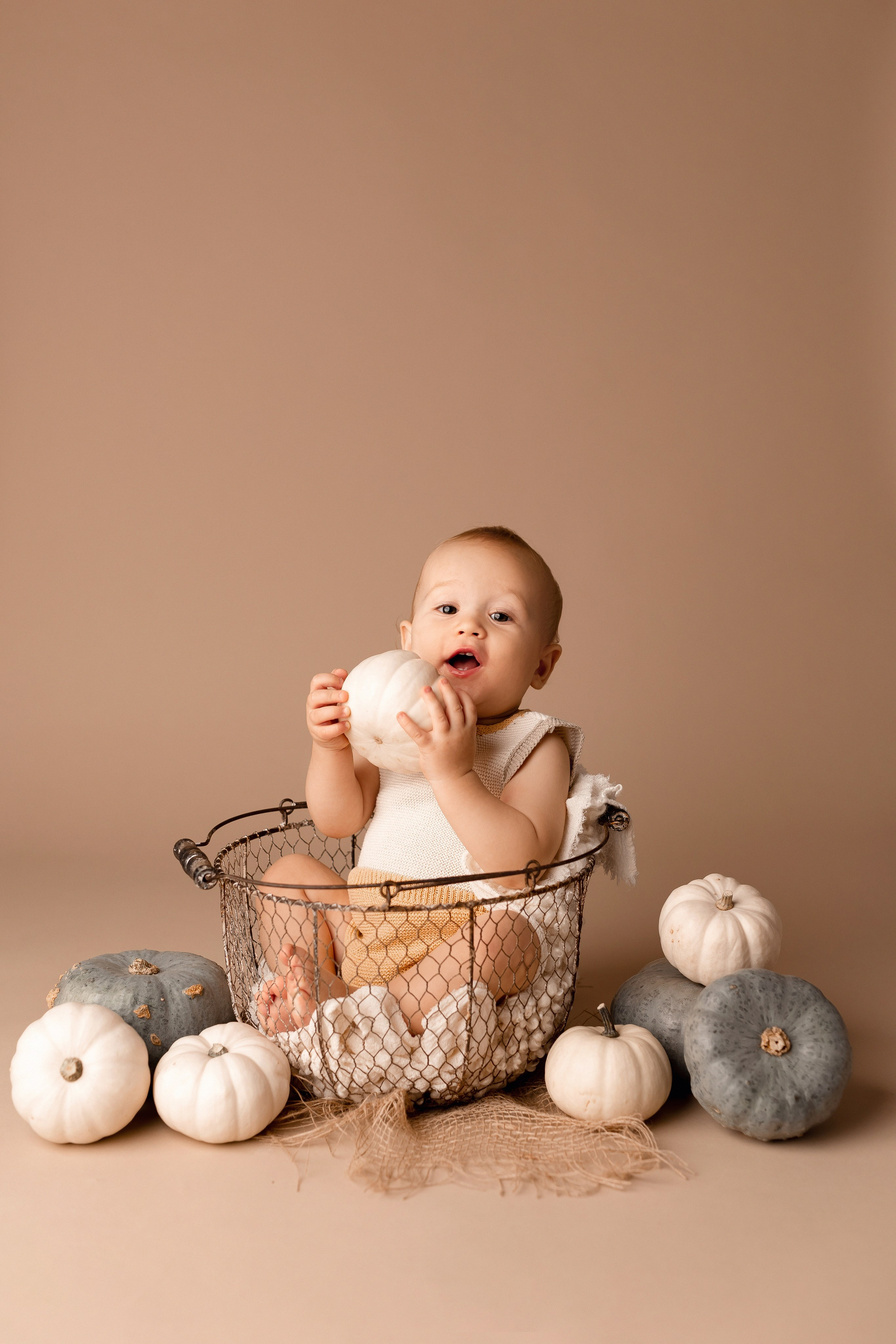 Cake Smash. NEUGEBORENEN und BABY Fotografin in WIEN und Umgebung