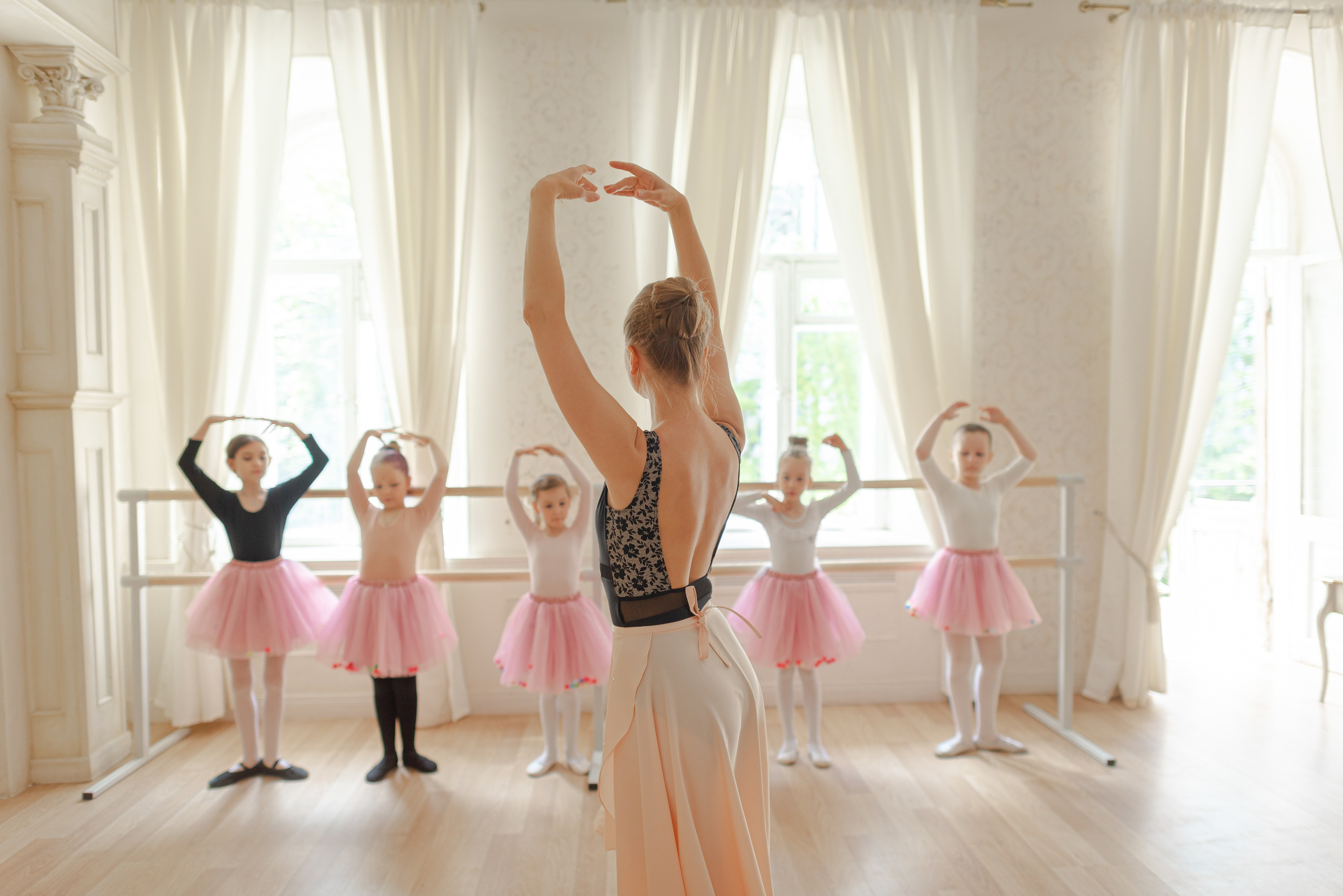 Sesje zdjęciowe dla marek i firm – Profesjonalna fotografia produktowa i reklamowa. Portrait & Fashion Photographer | Сannes, Paris, Monaco, Dubai, Kyiv — - Alisa Postnykova