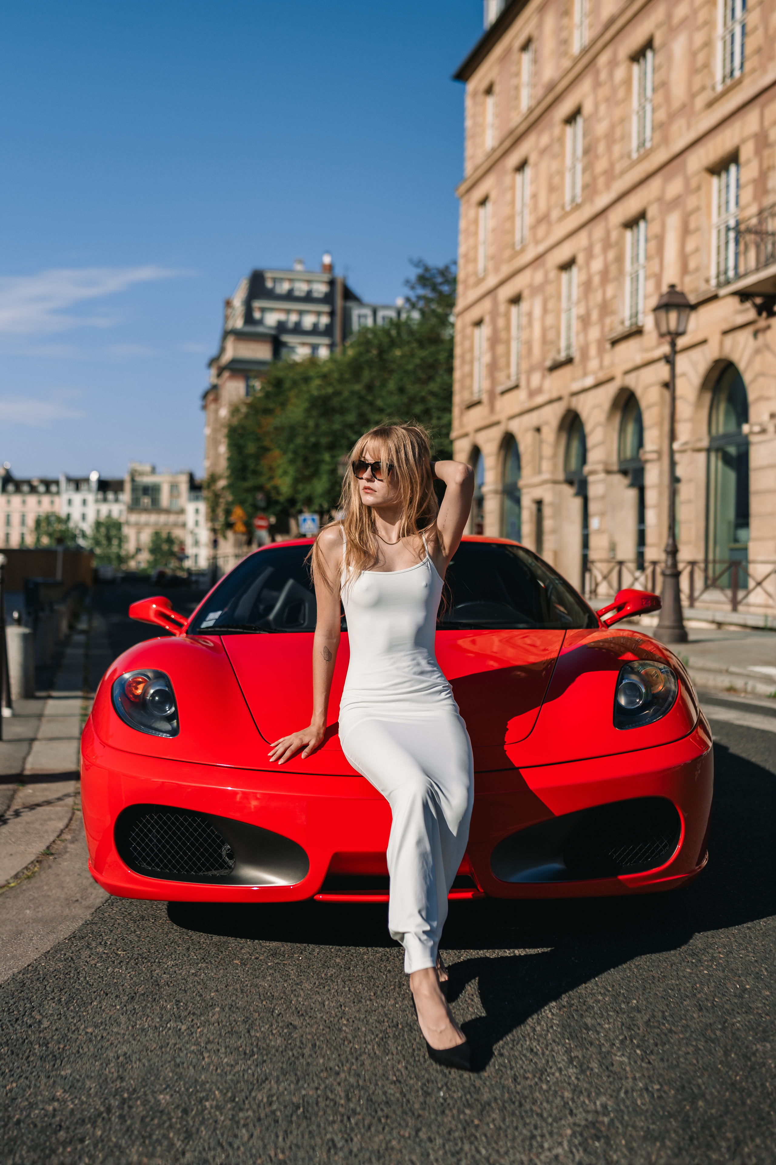 Polina x Ferrari F430. Photographe de voitures à Paris — Vitalii Motruk