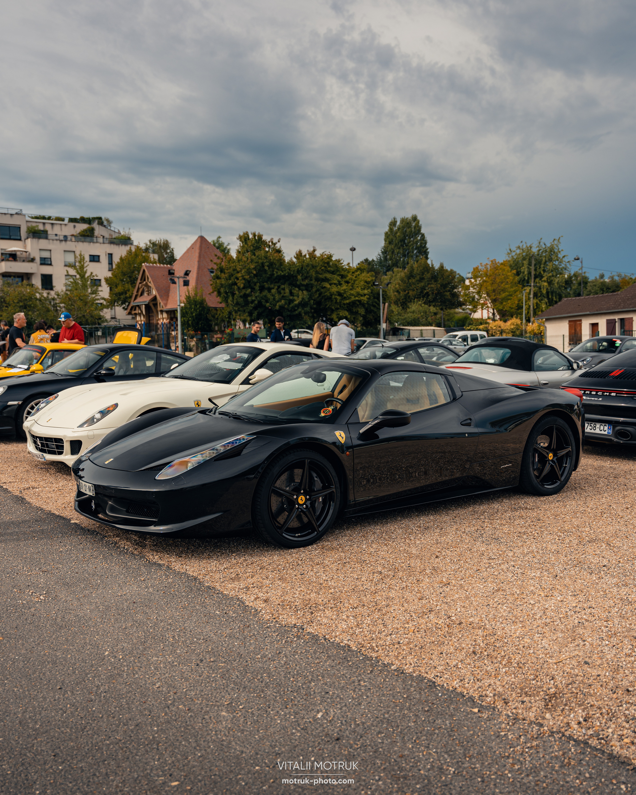 Cars and Coffee 17 september. Photographer in Paris — Vitalii Motruk