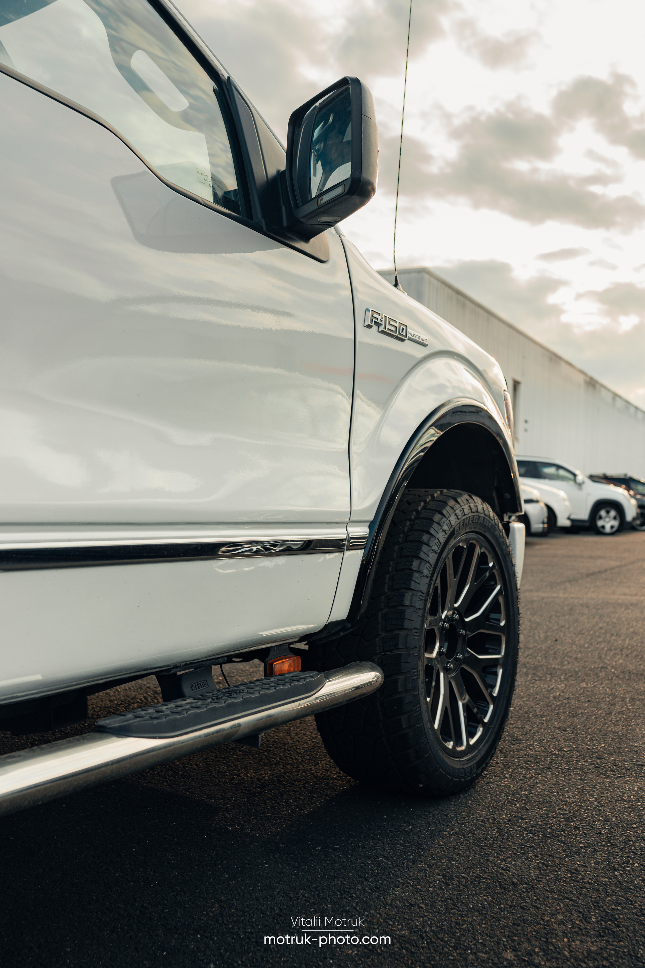 Rassemblement Passion Automobiles. Photographe de voitures à Paris — Vitalii Motruk