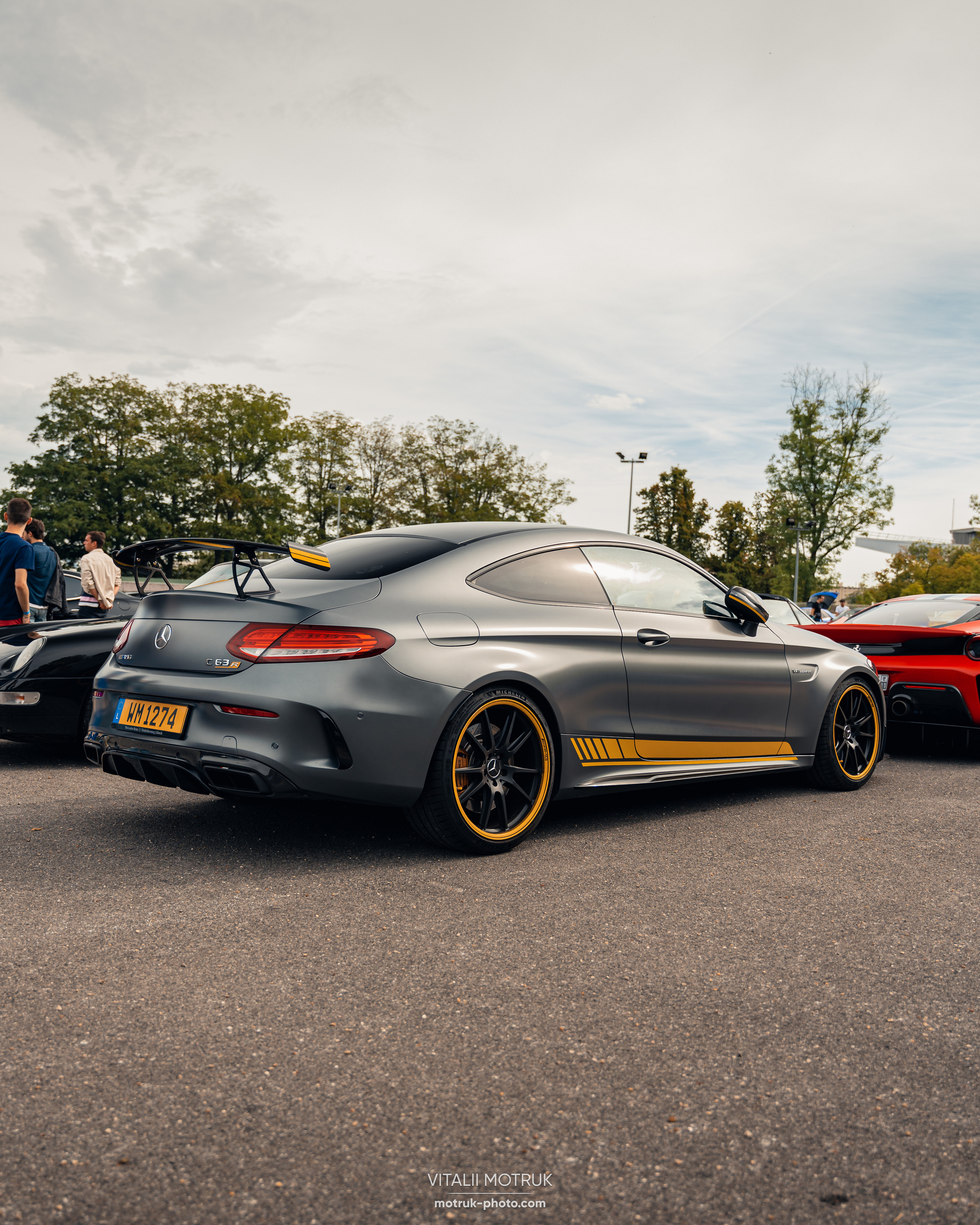 Cars and Coffee 17 september. Photographer in Paris — Vitalii Motruk