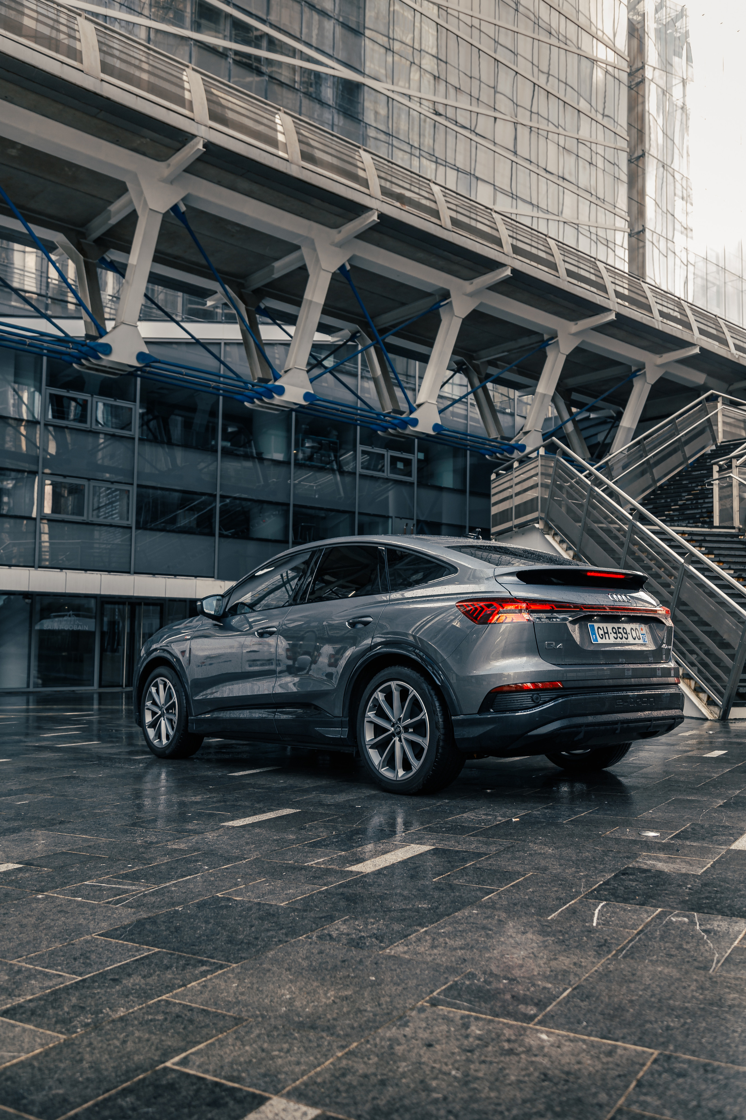 Audi Q4 E-Tron. Photographer in Paris — Vitalii Motruk