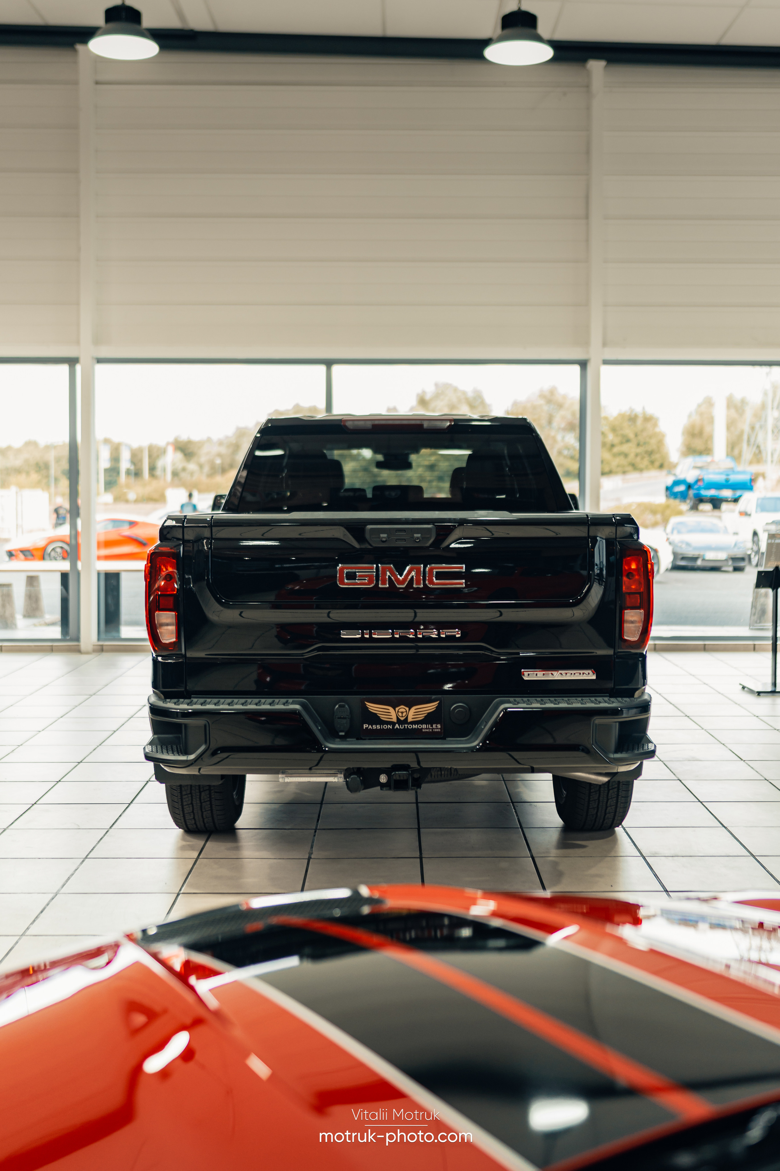 Rassemblement Passion Automobiles. Photographe de voitures à Paris — Vitalii Motruk