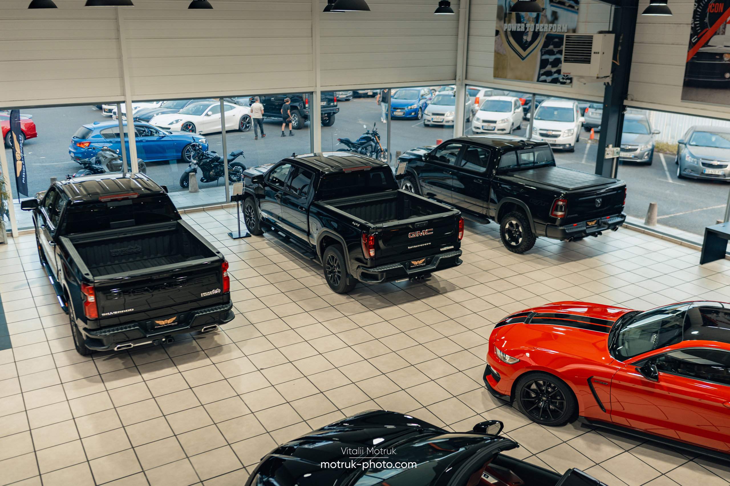 Rassemblement Passion Automobiles. Photographe de voitures à Paris — Vitalii Motruk