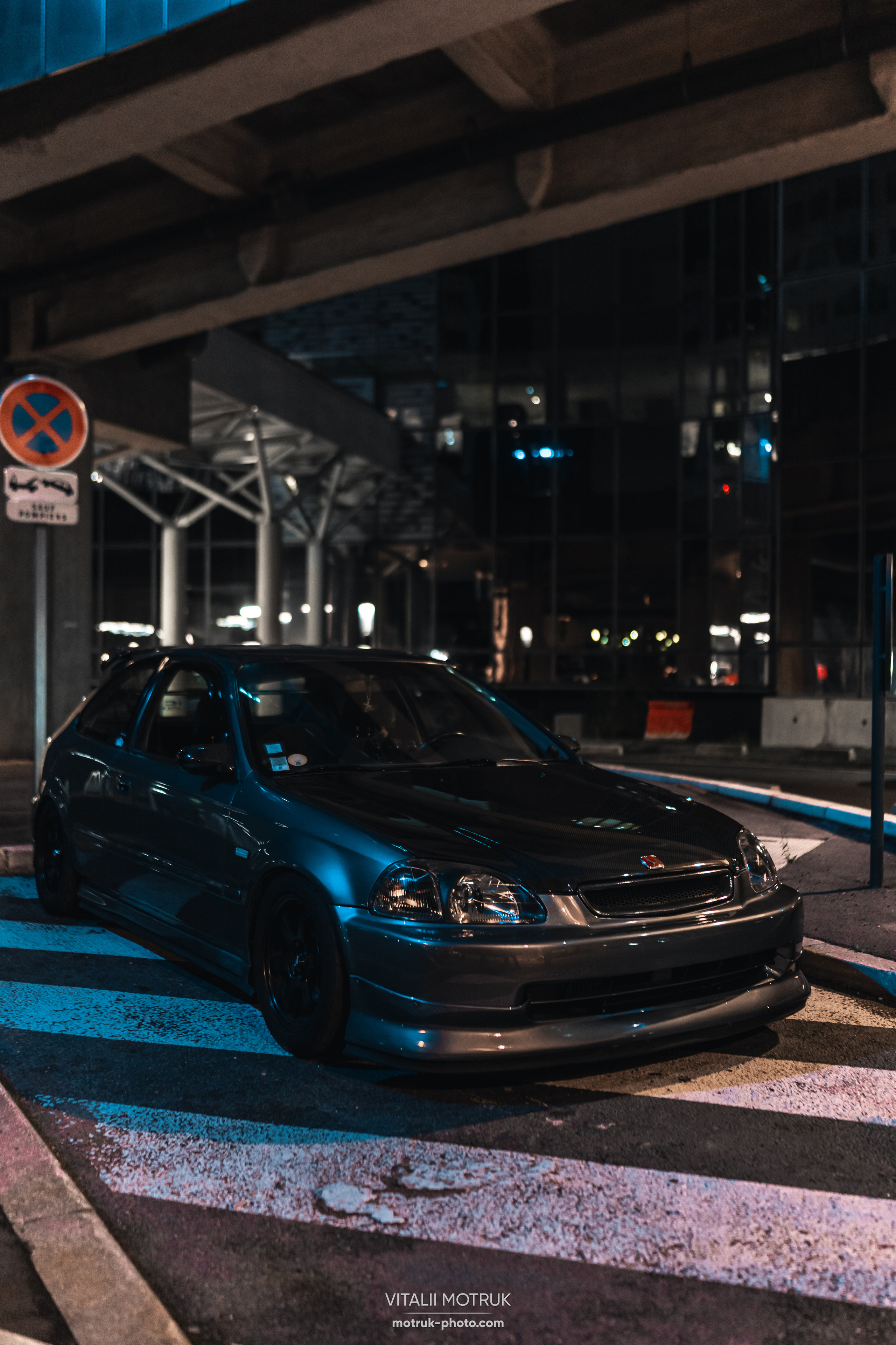 Rasso Nuit la Defense. Photographer in Paris — Vitalii Motruk