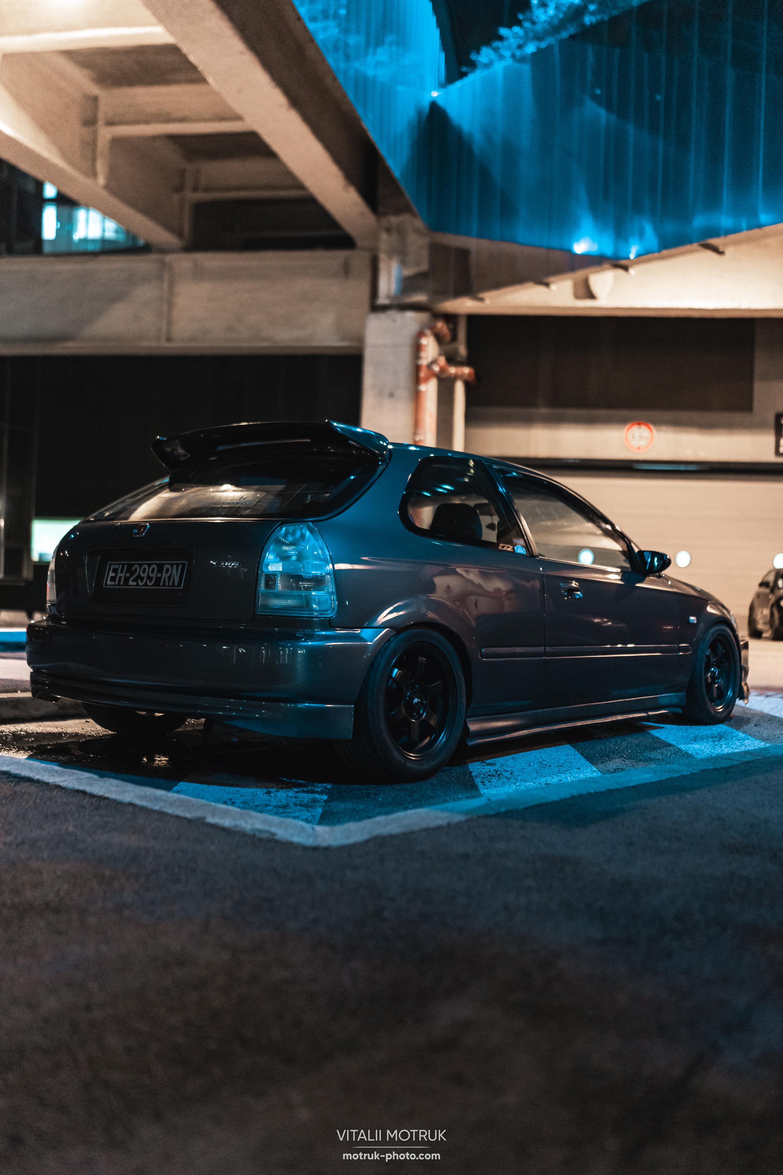 Rasso Nuit la Defense. Photographer in Paris — Vitalii Motruk