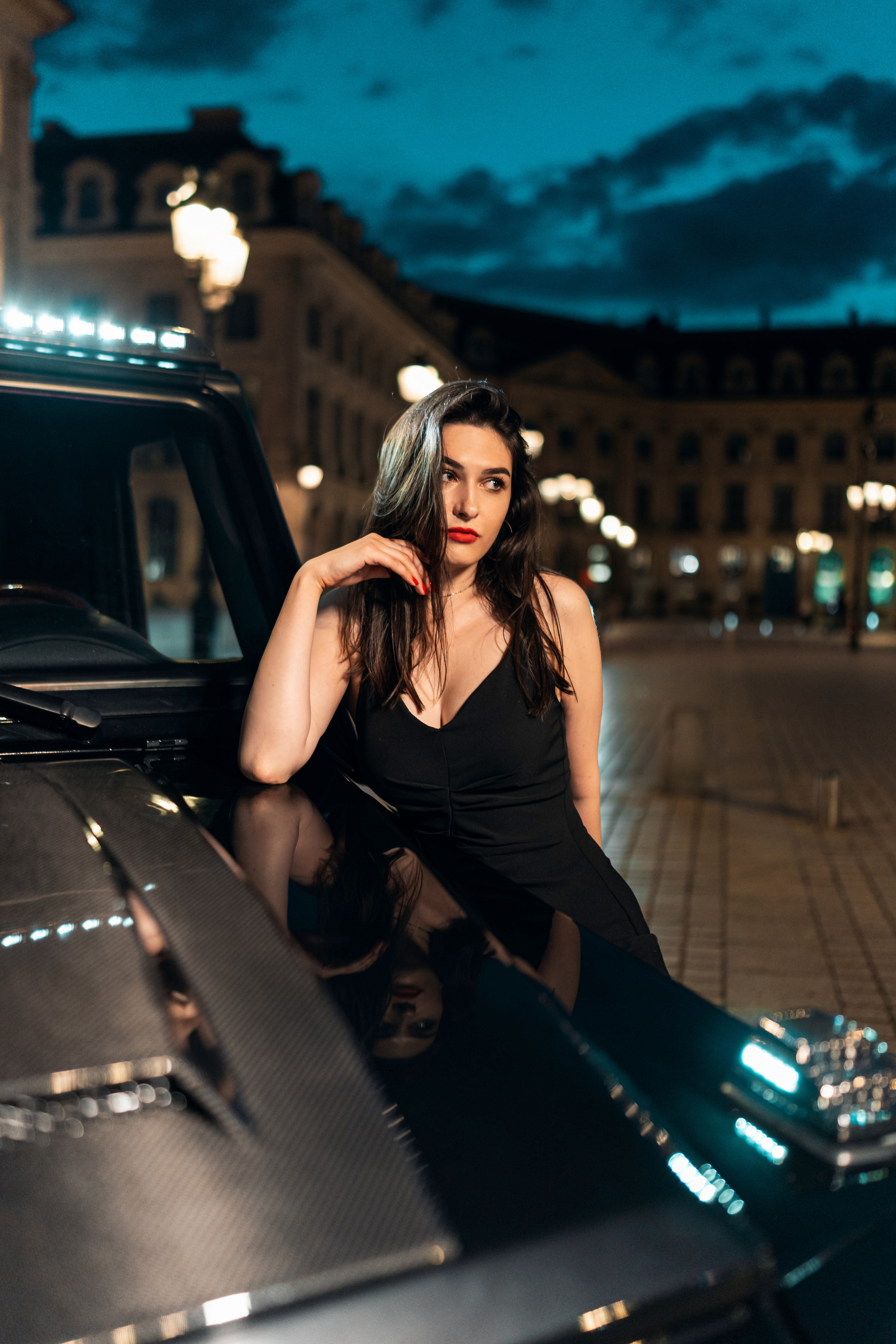 Nataliia x Mercedes Gelandewagen. Photographe de voitures à Paris — Vitalii Motruk