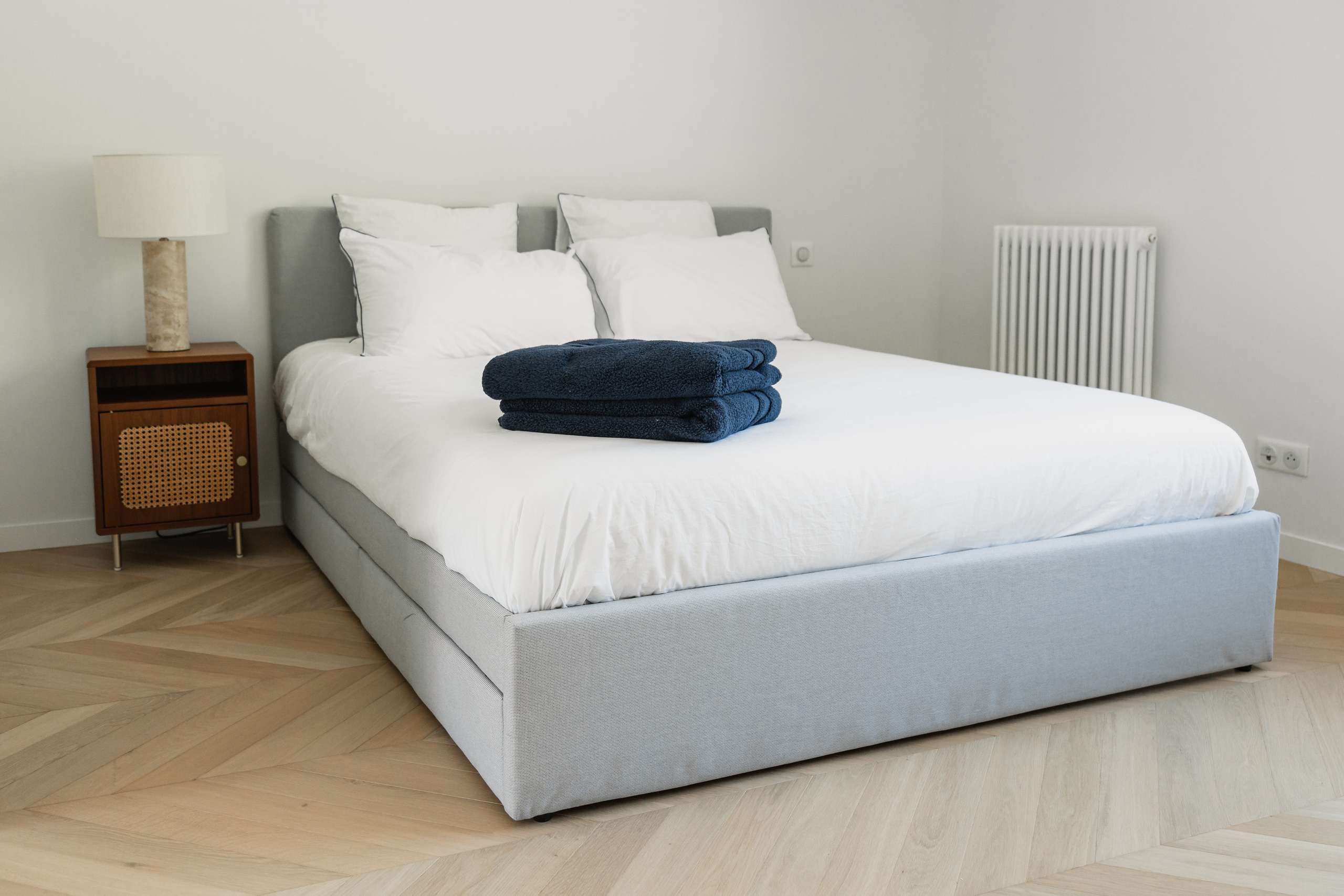 House. Photographe de voitures à Paris — Vitalii Motruk