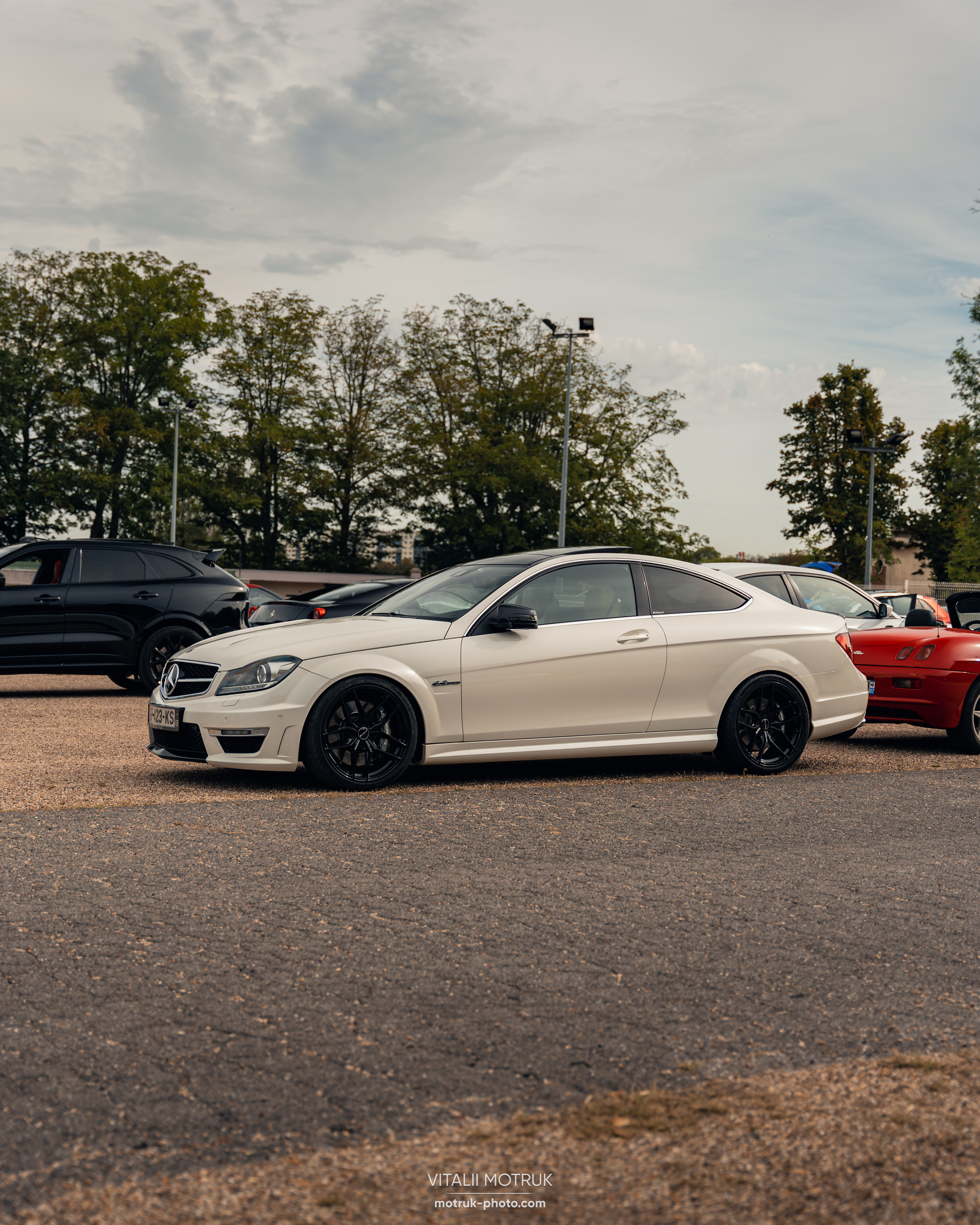 Cars and Coffee 17 september. Photographer in Paris — Vitalii Motruk