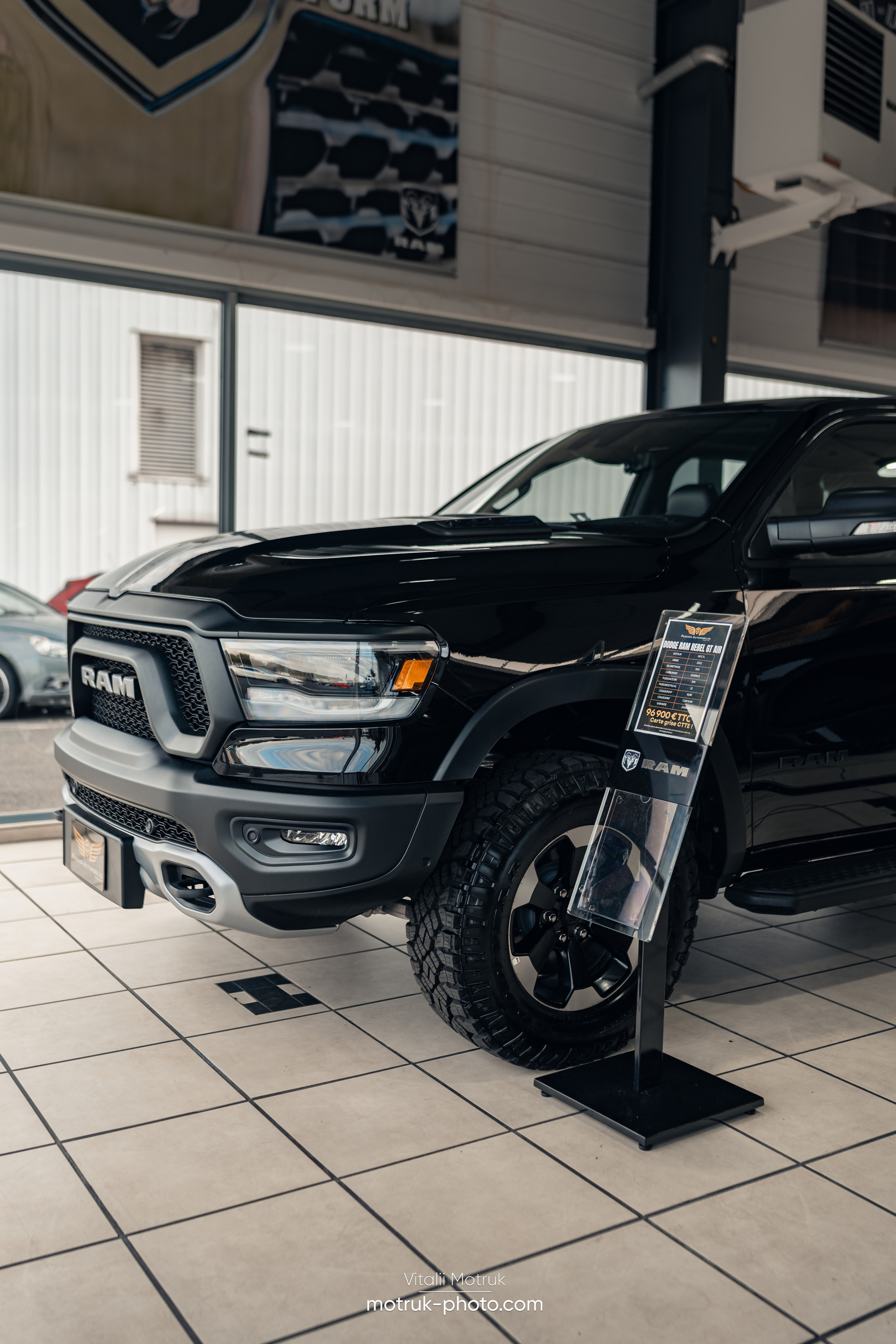 Rassemblement Passion Automobiles. Photographe de voitures à Paris — Vitalii Motruk