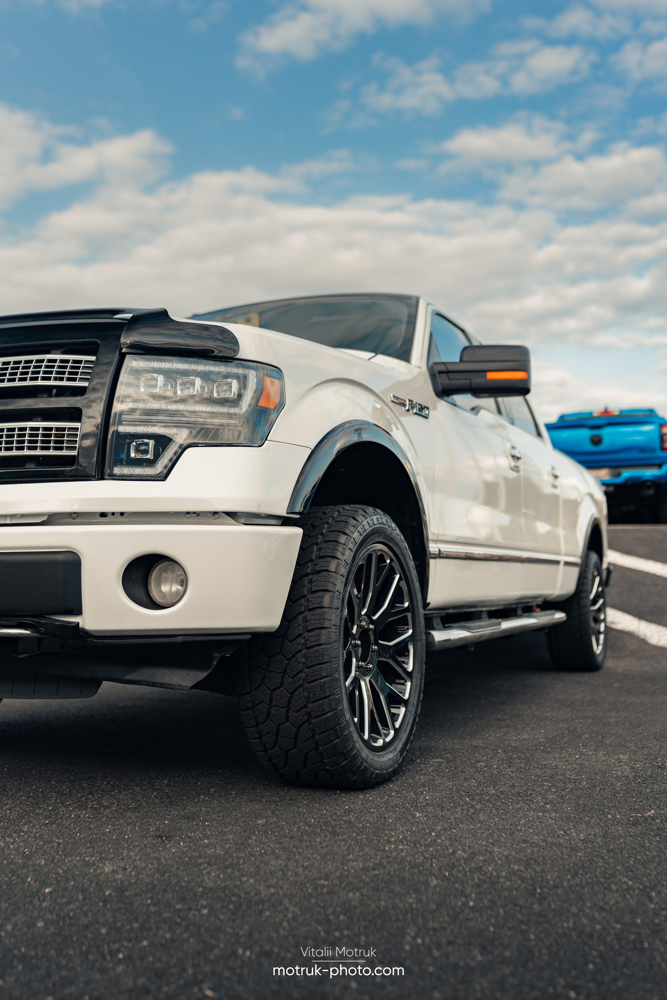 Rassemblement Passion Automobiles. Photographe de voitures à Paris — Vitalii Motruk