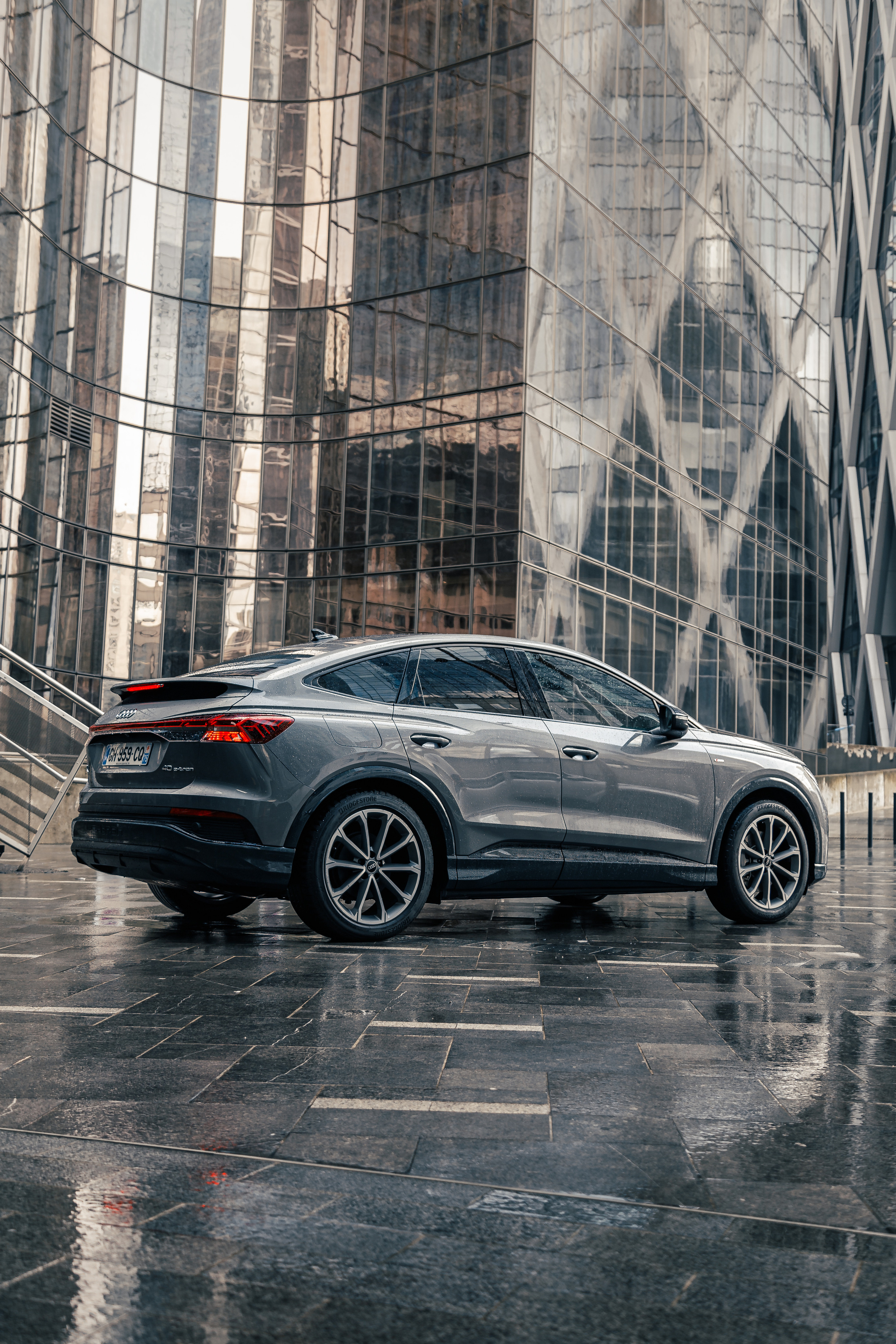 Audi Q4 E-Tron. Photographer in Paris — Vitalii Motruk