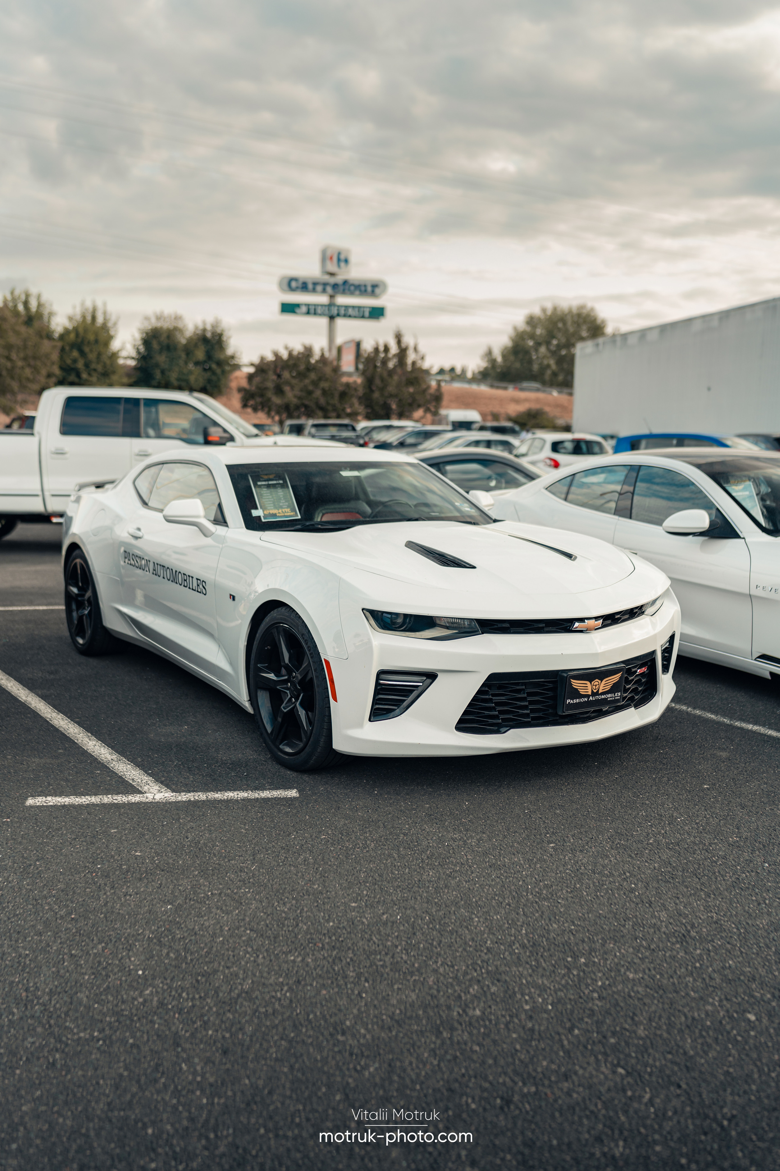 Rassemblement Passion Automobiles. Photographe de voitures à Paris — Vitalii Motruk