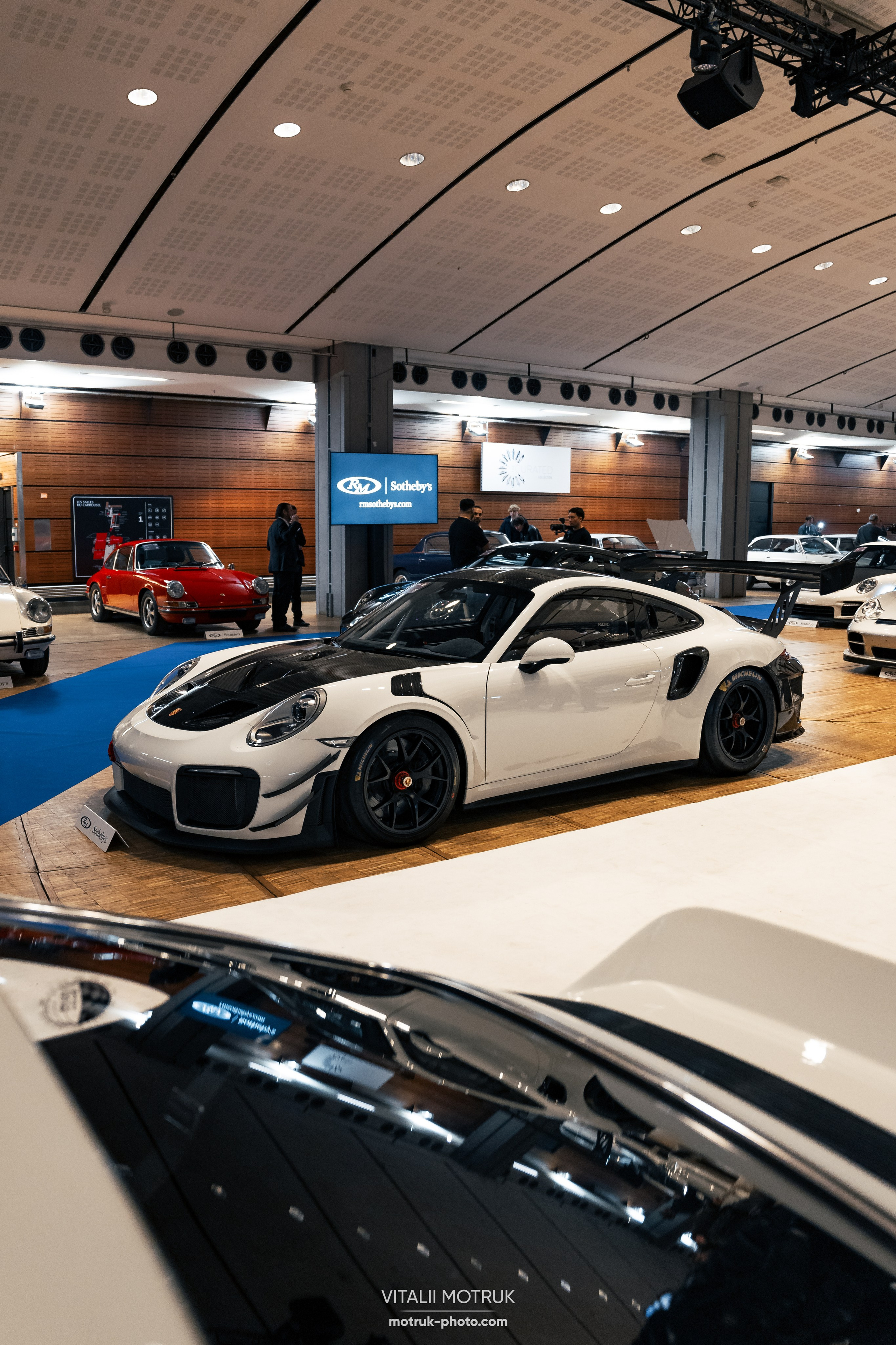 RM Sothebys 2025. Photographe de voitures à Paris — Vitalii Motruk